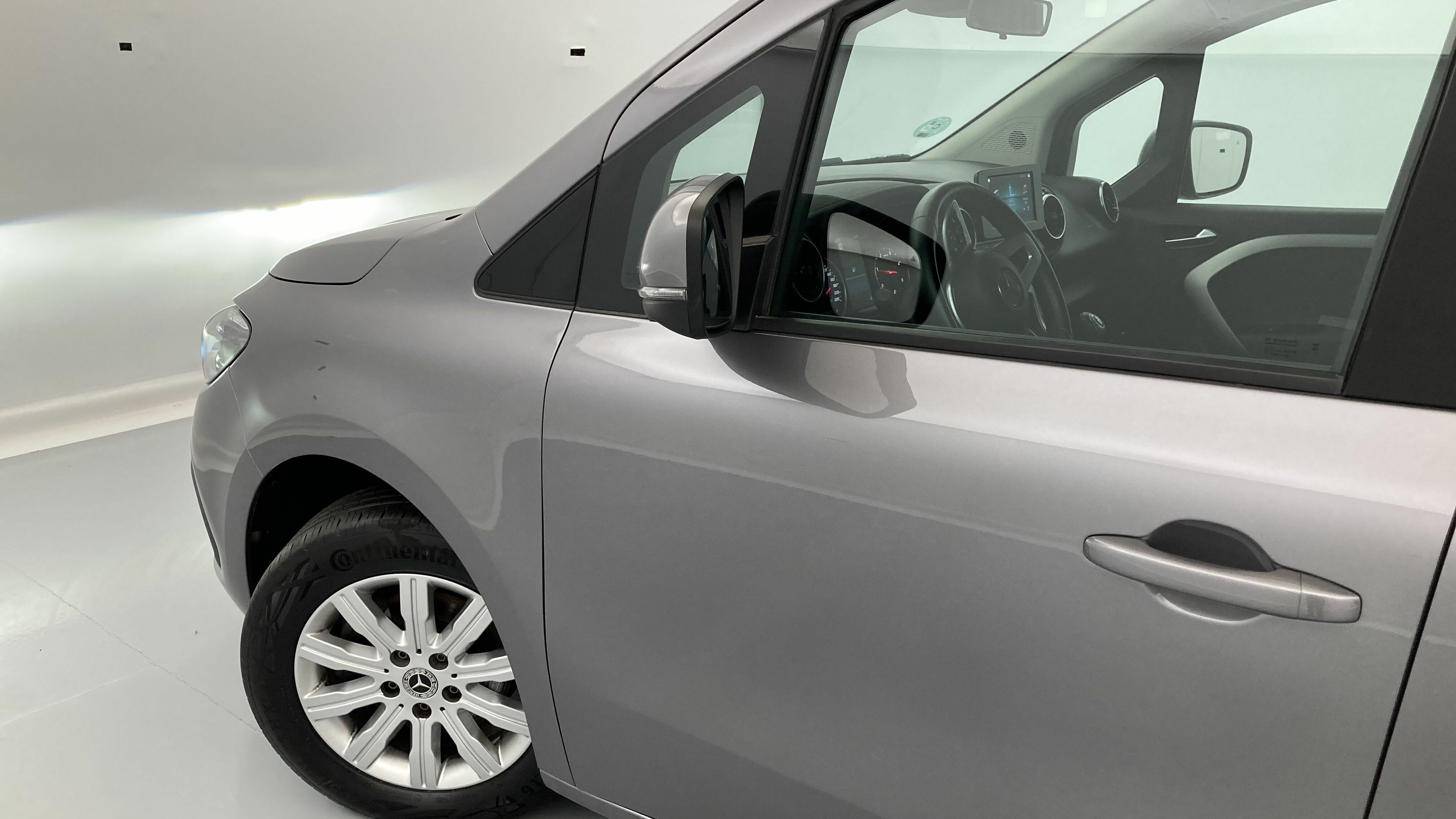 mercedes benz clase t n1 progressive 160D 95 2023 gris cromita metalizado 29