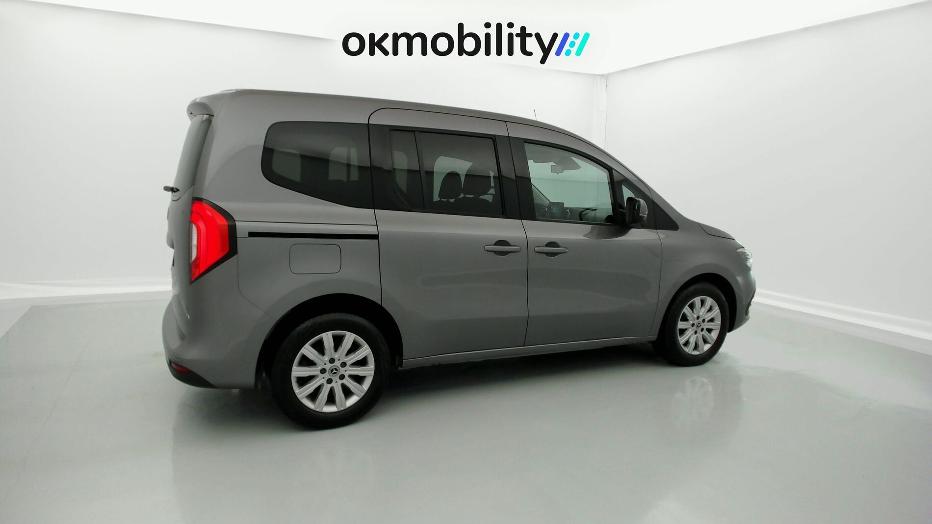 mercedes benz clase t n1 progressive 160D 95 2023 gris cromita metalizado 13