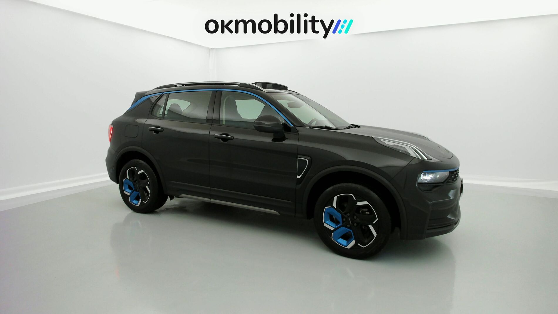 lynk&co 1 nv 1.5 HEV 197 2022 swarowski black 2