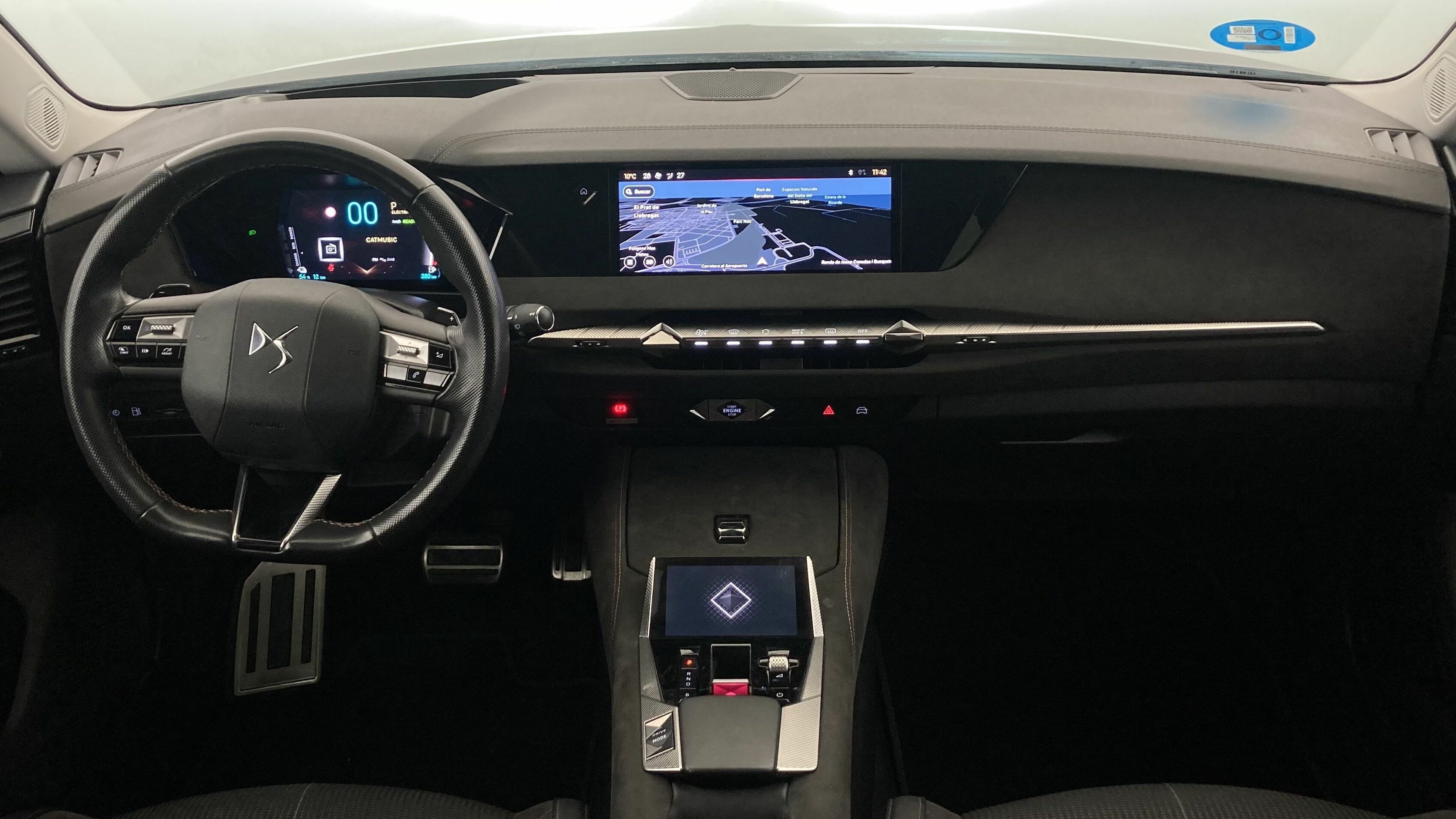 ds ds4 performance line + E-TENSE 225 CA 2023 negro perla 15