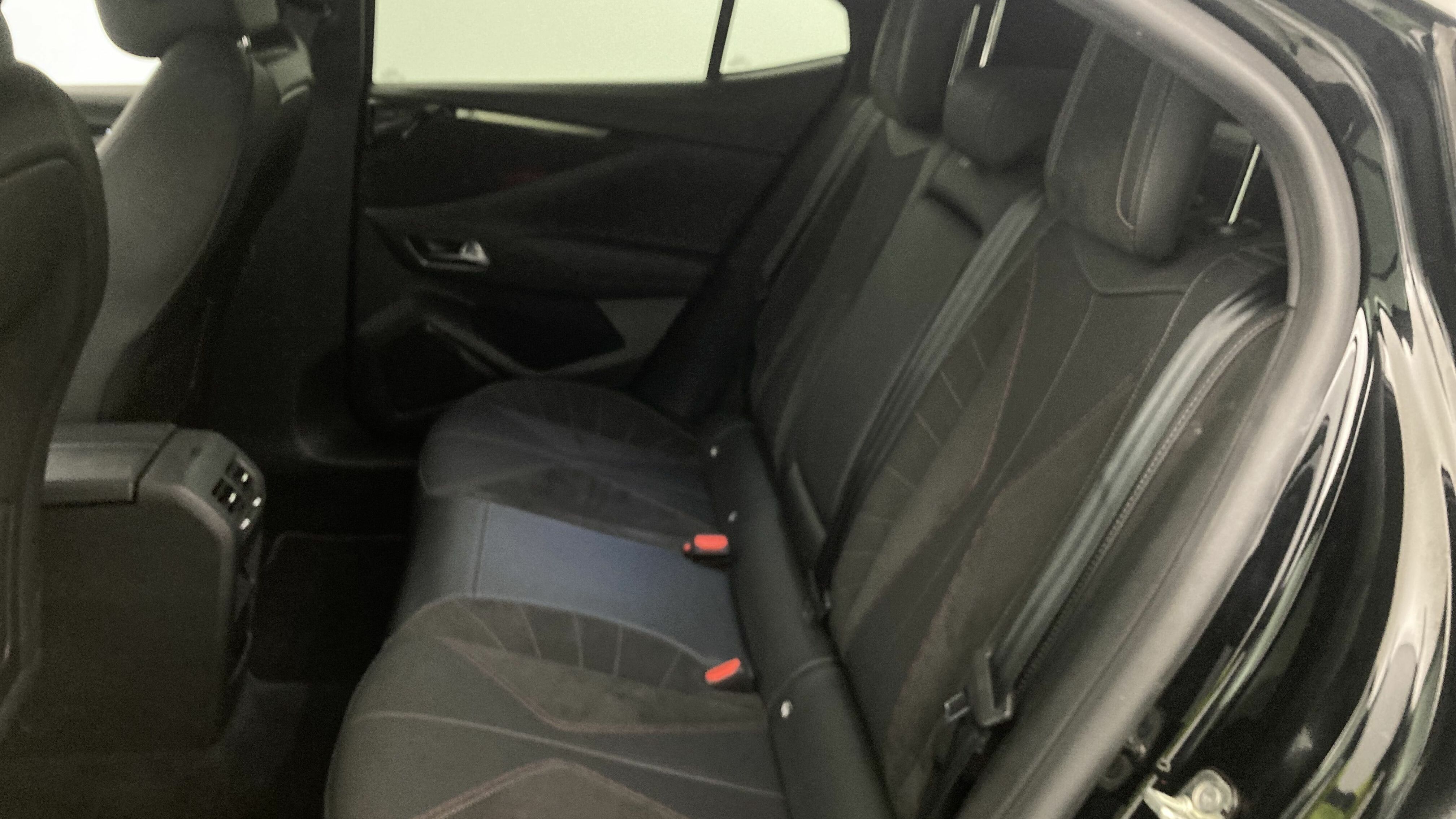 ds ds4 performance line + E-TENSE 225 CA 2023 negro perla 20