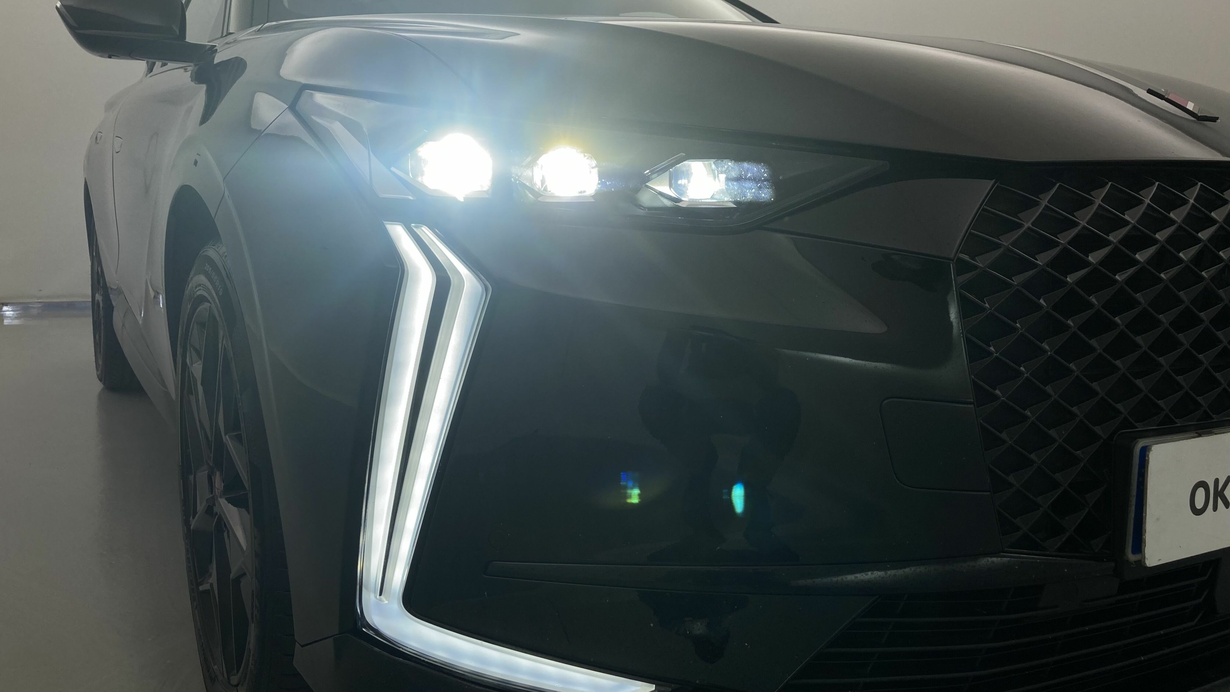 ds ds4 performance line + E-TENSE 225 CA 2023 negro perla 28