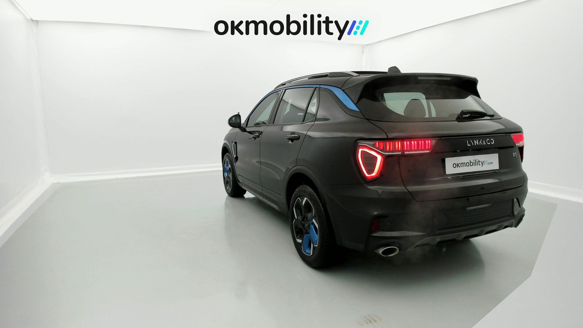 lynk&co 1 nv 1.5 HEV 197 2022 swarowski black 10