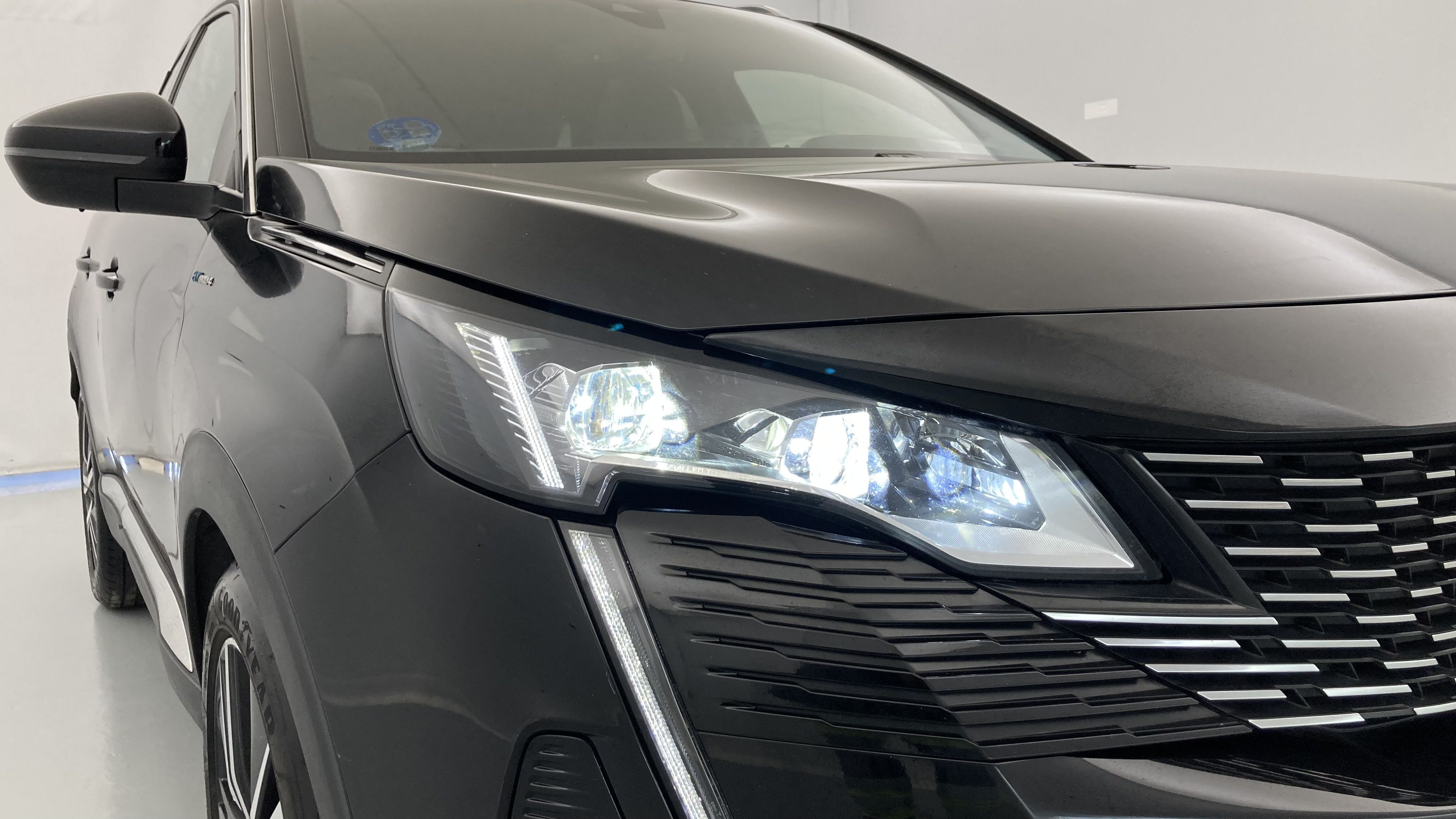 peugeot 3008 gt pack 1.6 HYBRID 300 EAT PHEV 2022 negro perla nera 14