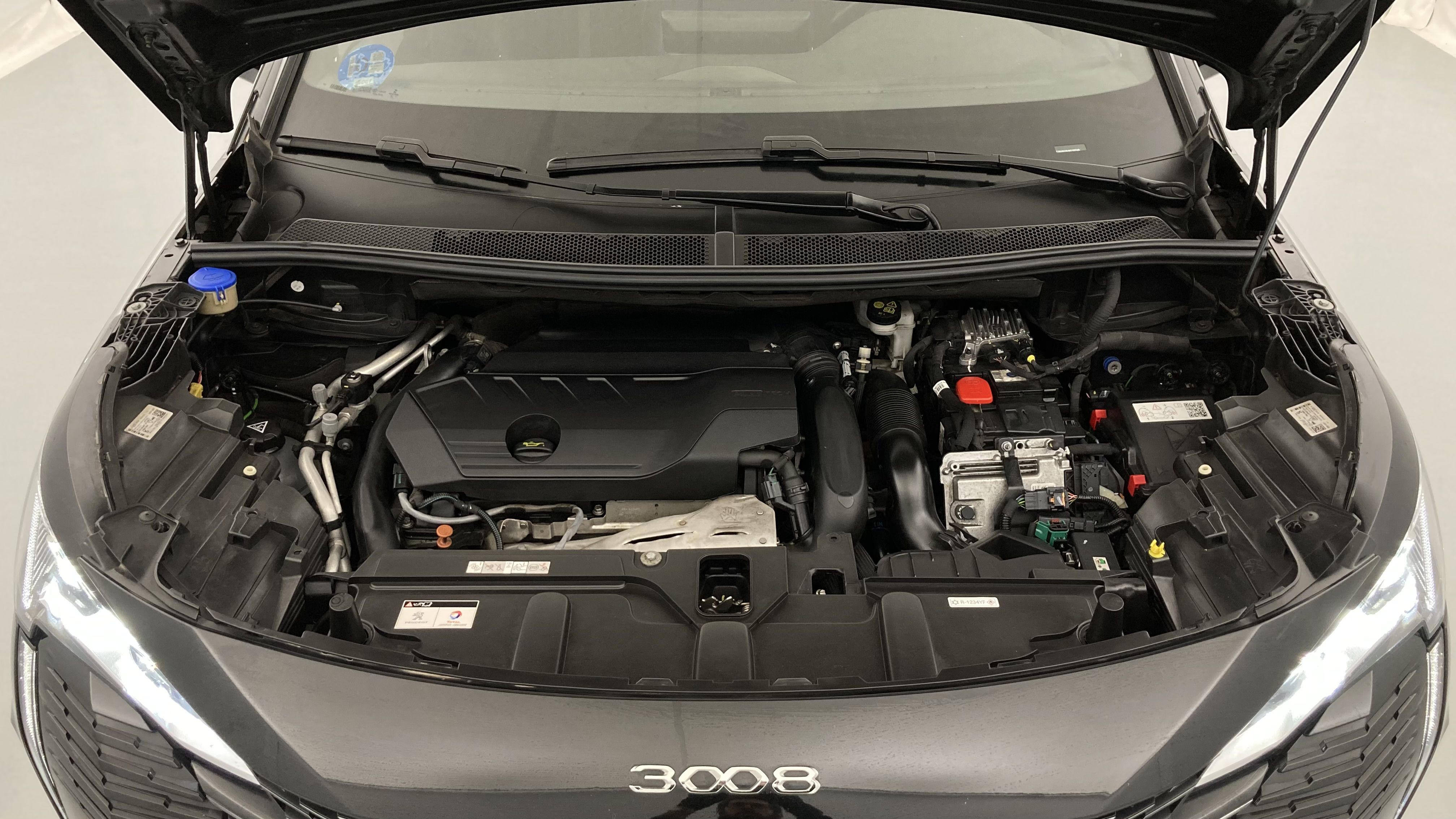 peugeot 3008 gt pack 1.6 HYBRID 300 EAT PHEV 2022 negro perla nera 23