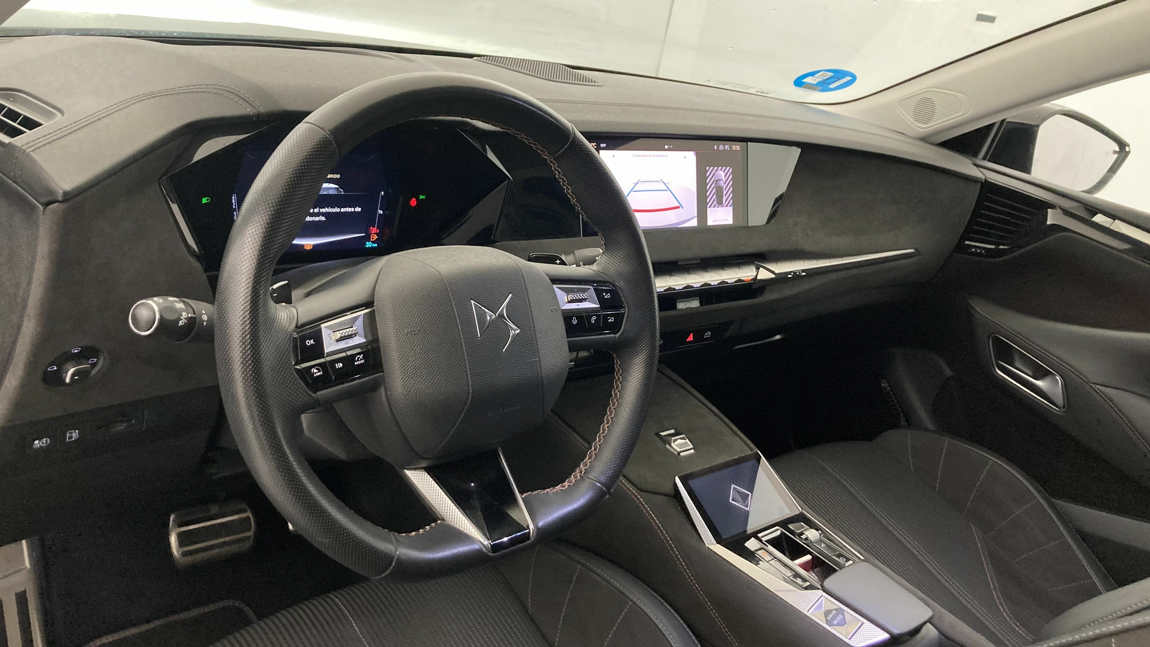 ds ds4 performance line + E-TENSE 225 CA 2023 negro perla 14