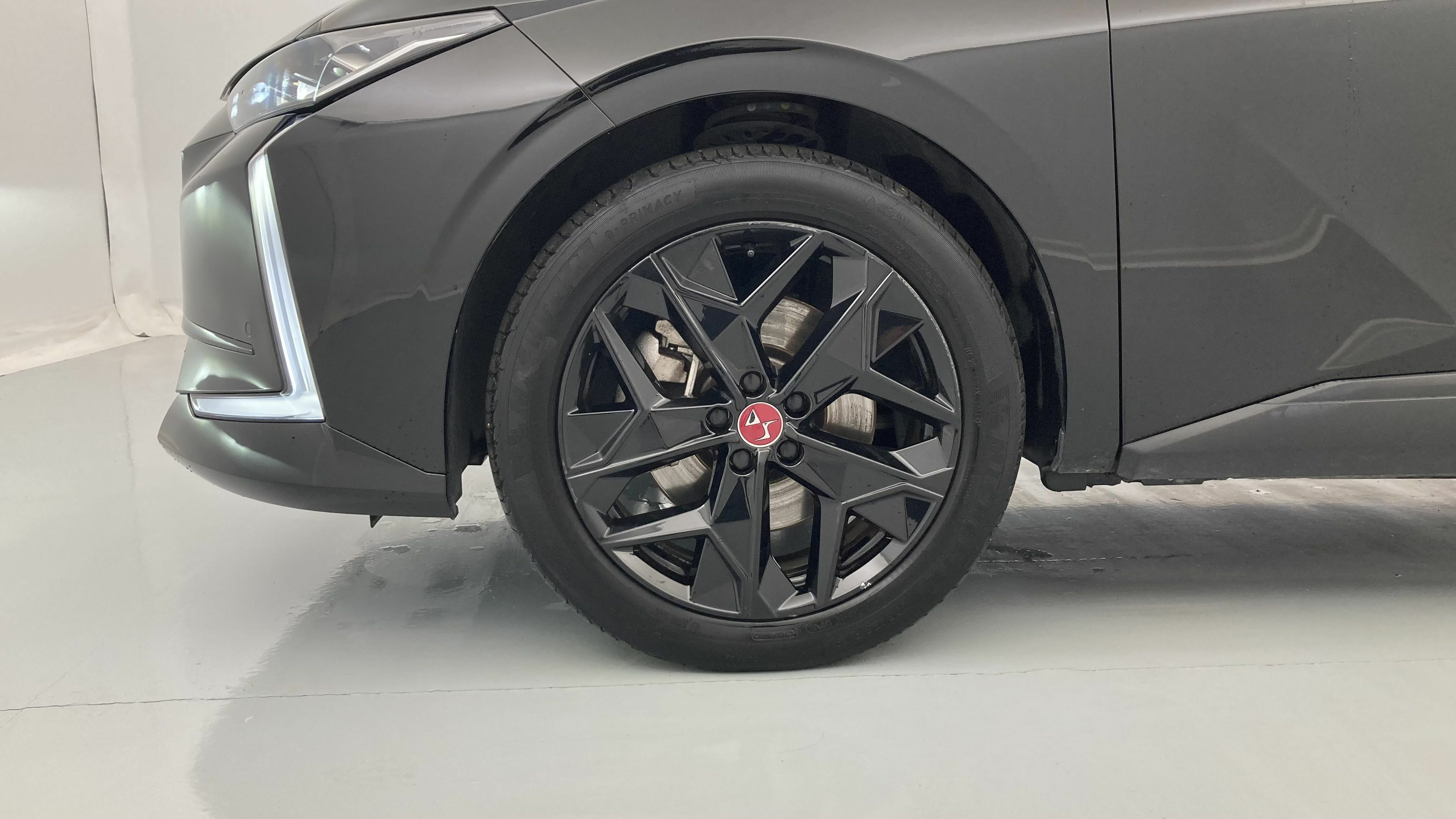 ds ds4 performance line + E-TENSE 225 CA 2023 negro perla 26