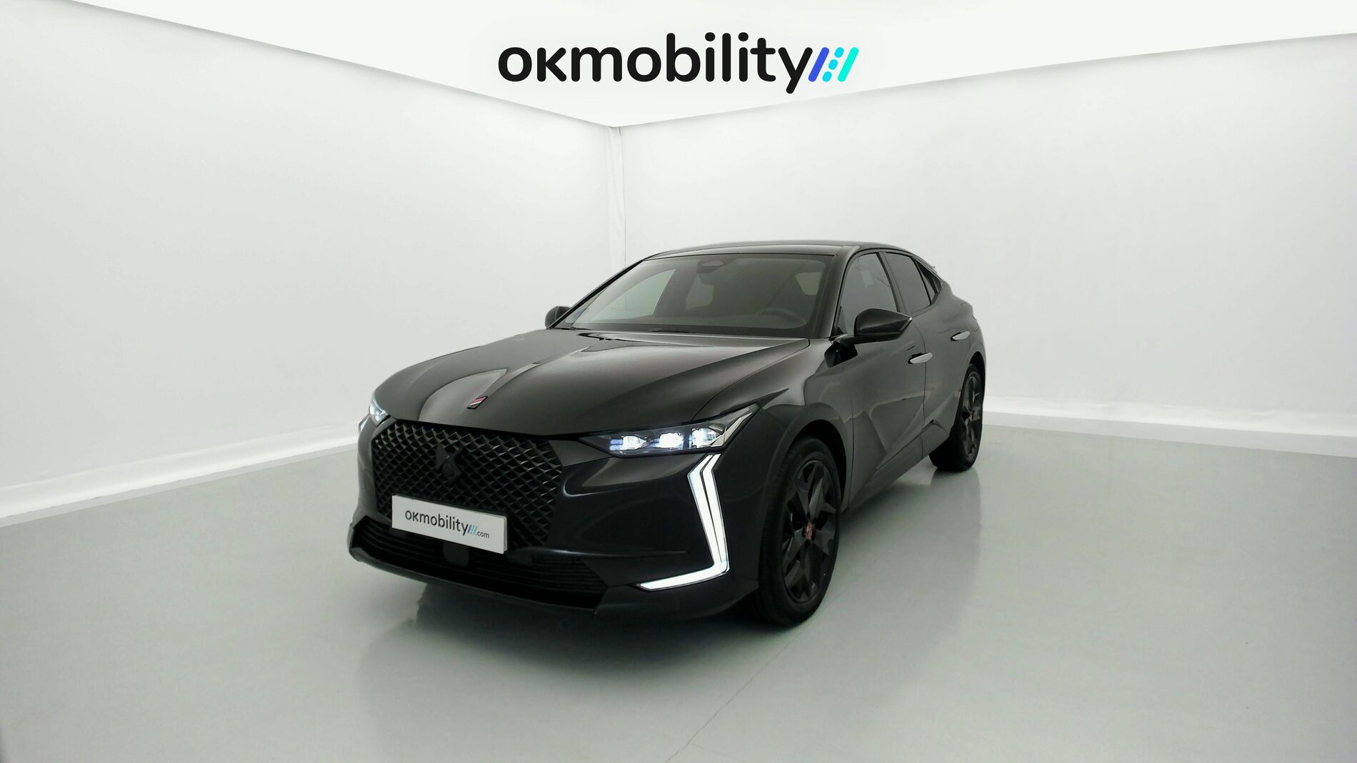 ds ds4 performance line + E-TENSE 225 CA 2023 negro perla 1