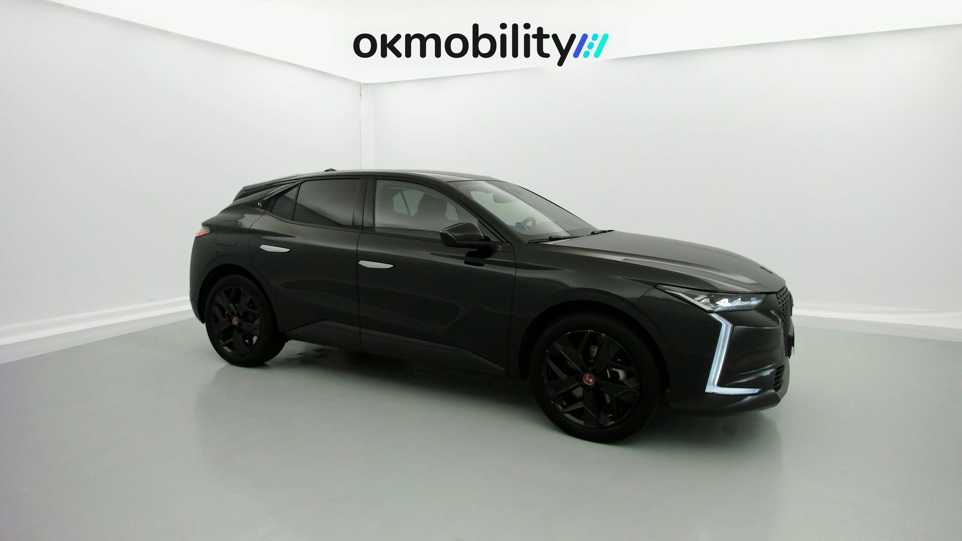 ds ds4 performance line + E-TENSE 225 CA 2023 negro perla 2