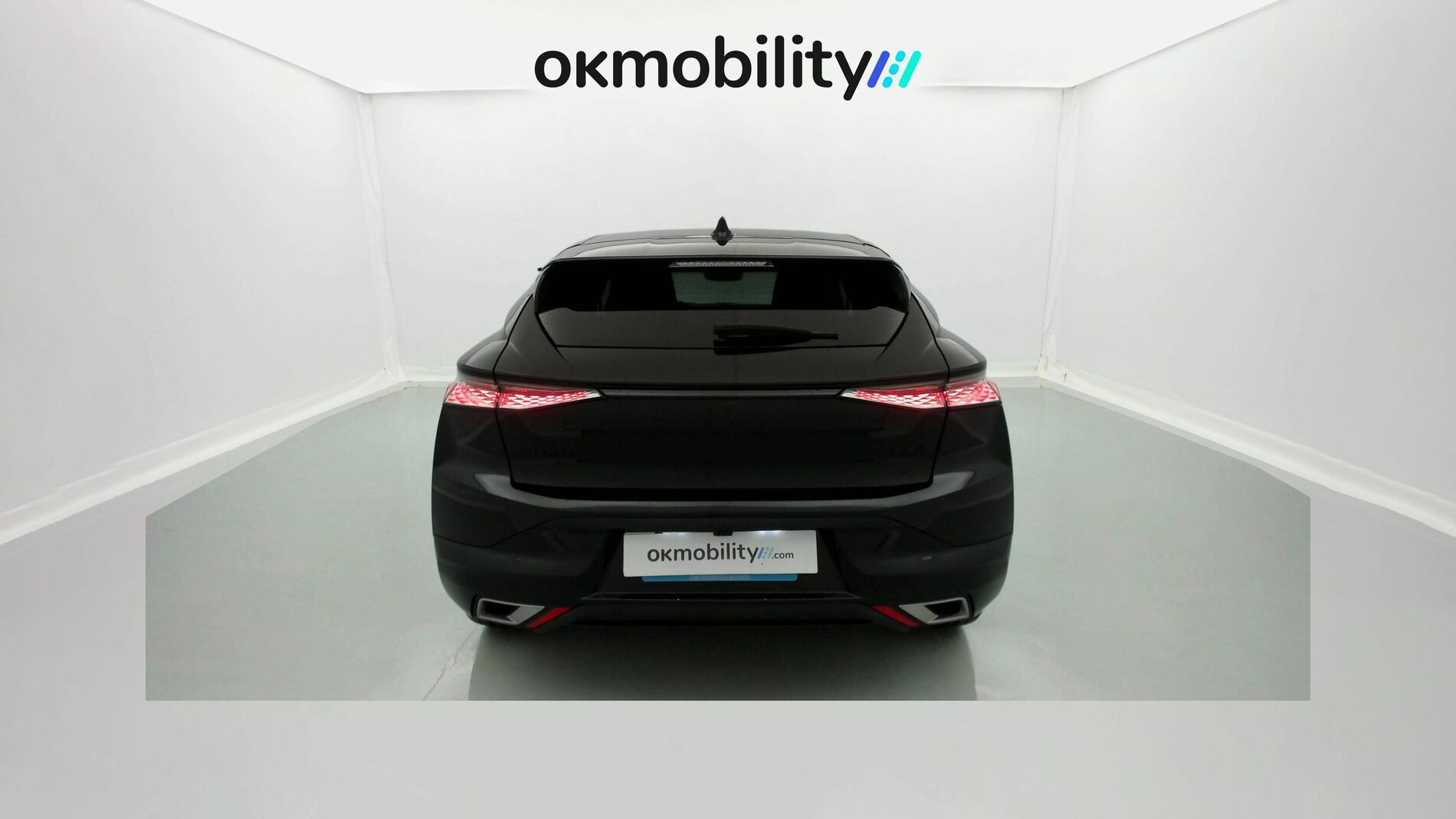 ds ds4 performance line + E-TENSE 225 CA 2023 negro perla 9