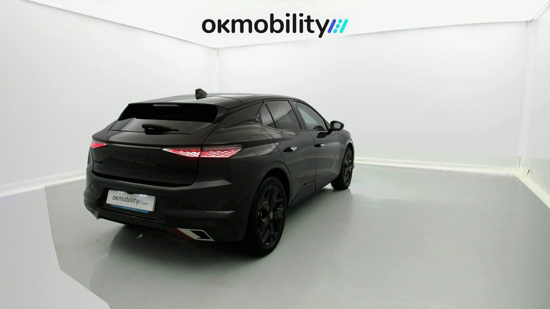 ds ds4 performance line + E-TENSE 225 CA 2023 negro perla 10