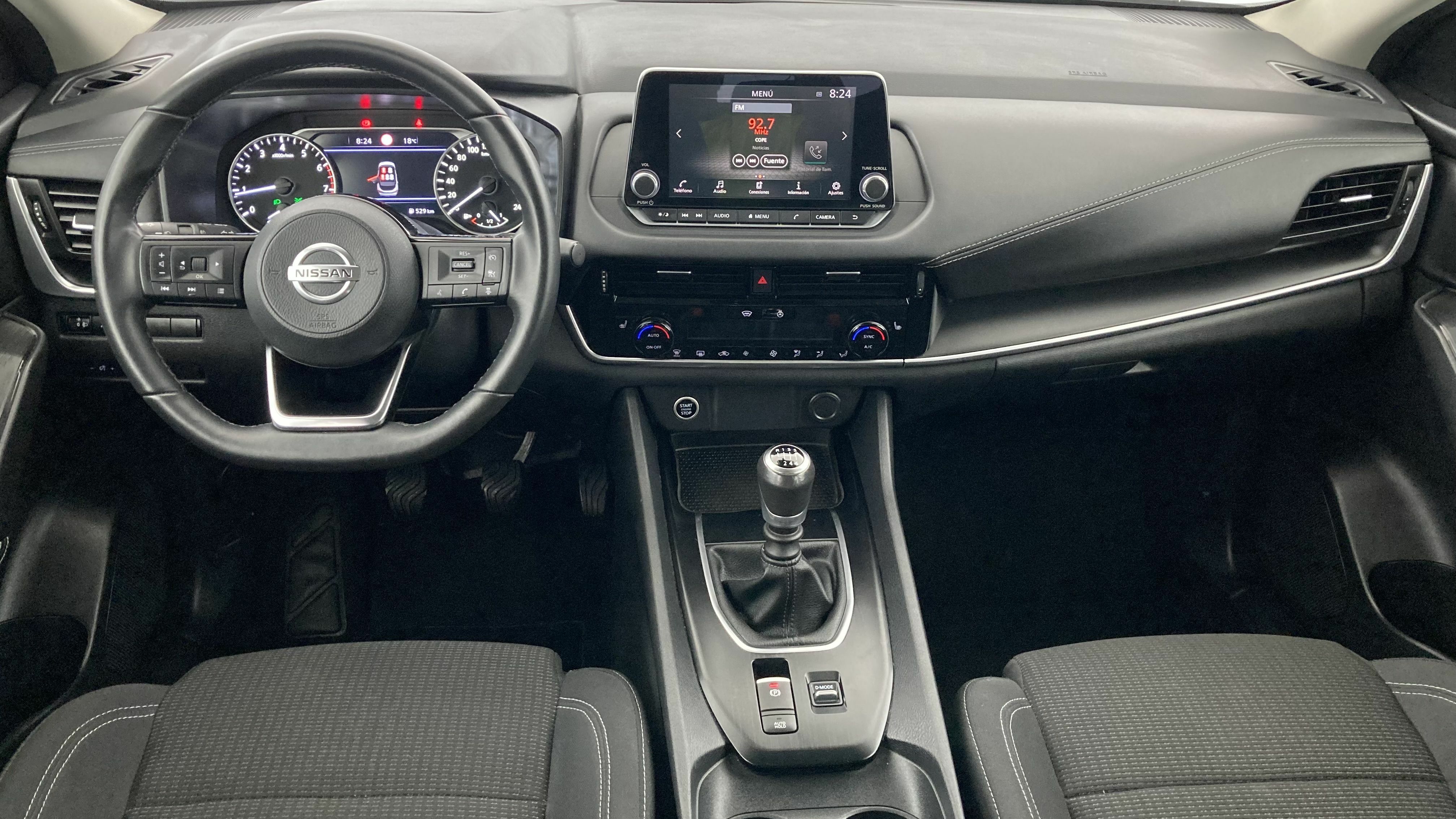 nissan qashqai acenta 1.3 DIG-T 140 MHEV 2022 black metallic 17