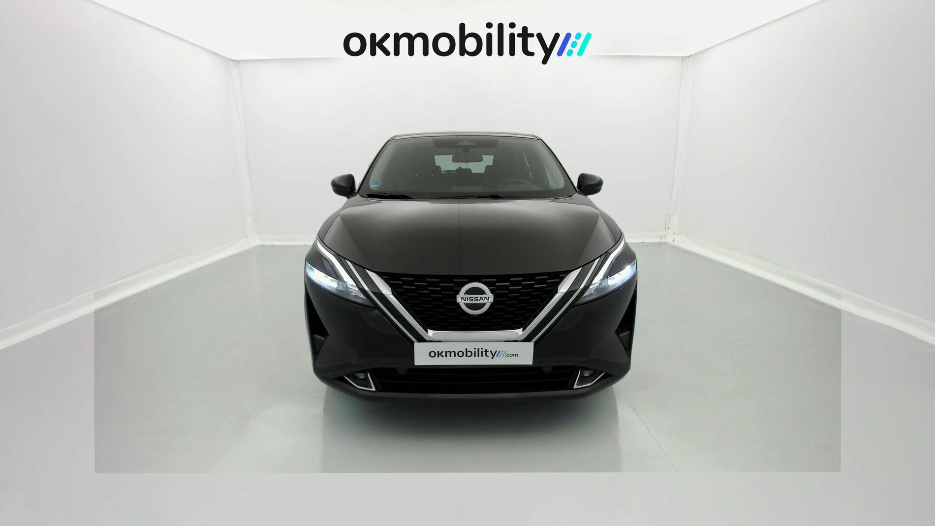 nissan qashqai acenta 1.3 DIG-T 140 MHEV 2022 black metallic 4