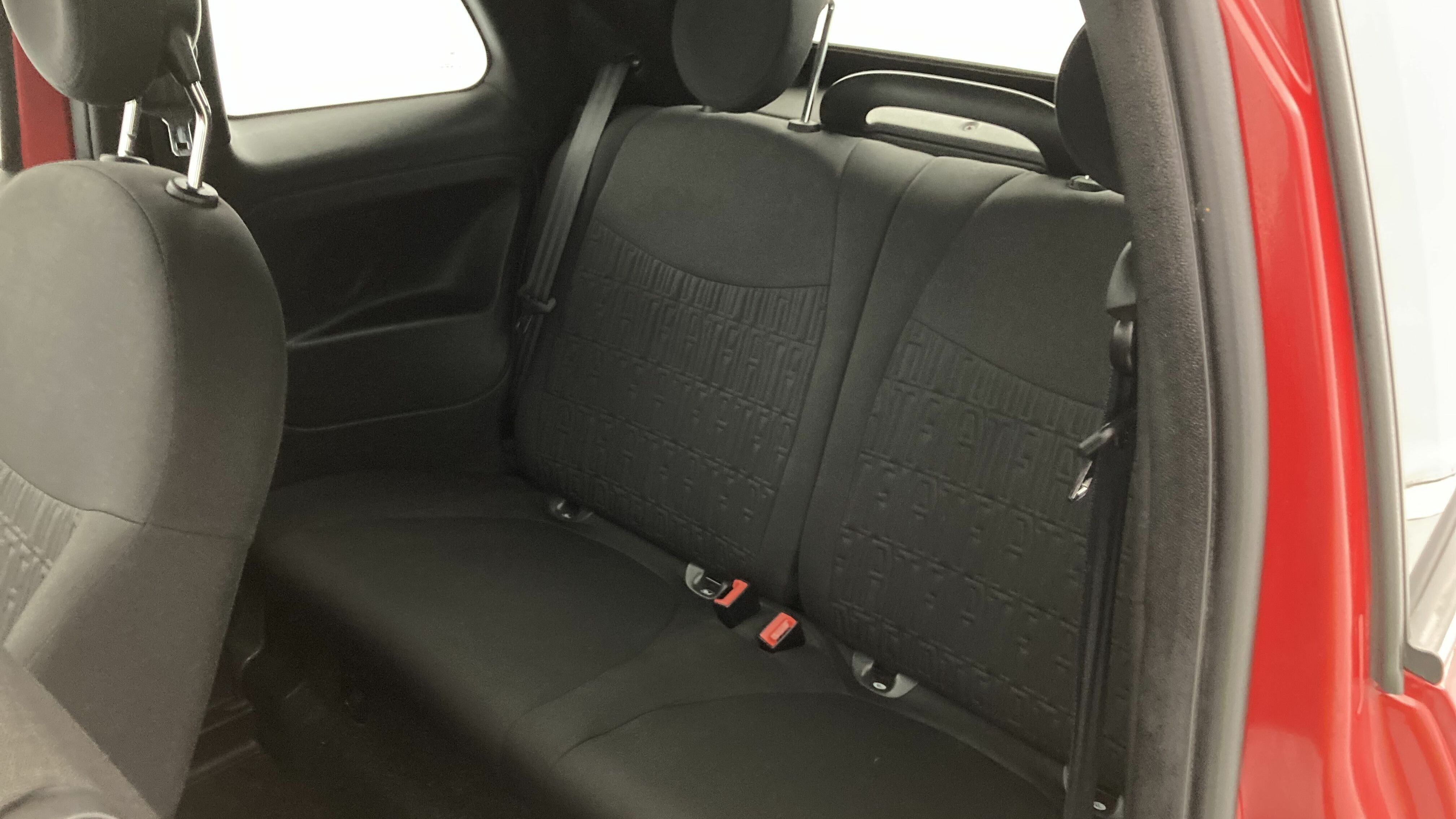 fiat 500c dolcevita 1.0 HYBRID 70 MHEV 2024 rojo passione 22