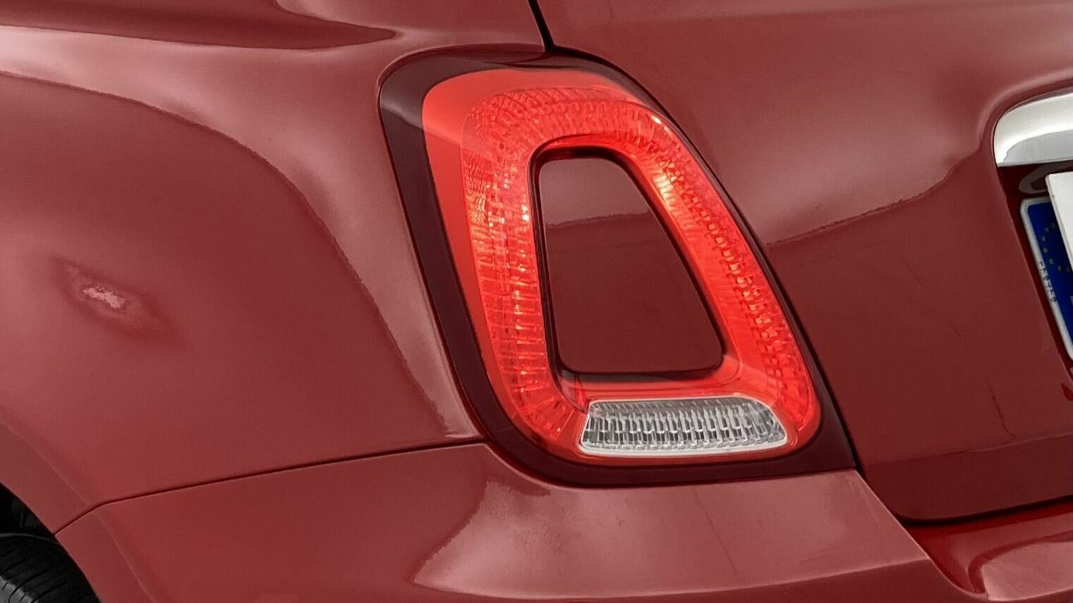 fiat 500c dolcevita 1.0 HYBRID 70 MHEV 2024 rojo passione 31