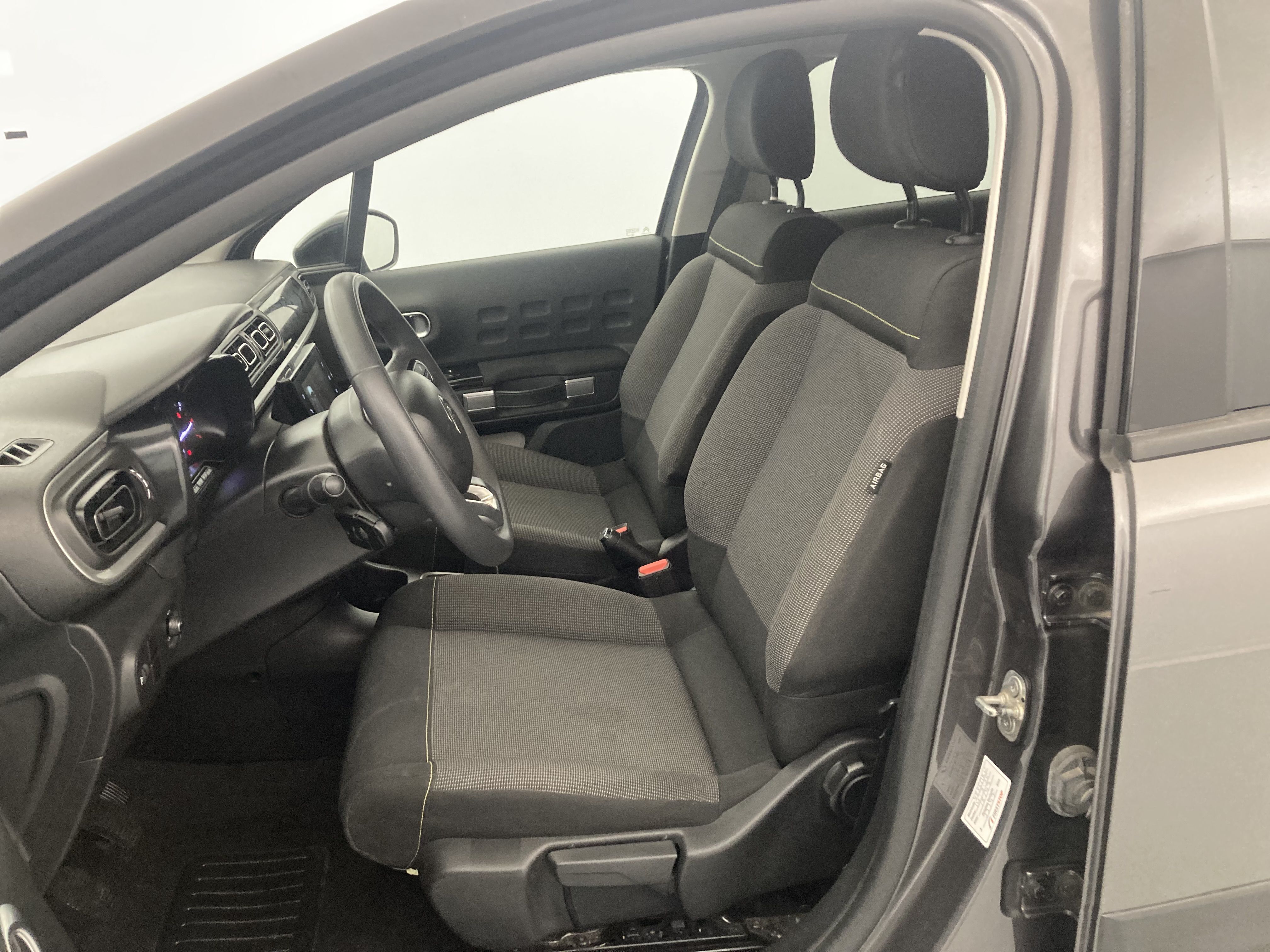 citroen c3 origin max 1.2 PURETECH 83 2024 gris platino 18