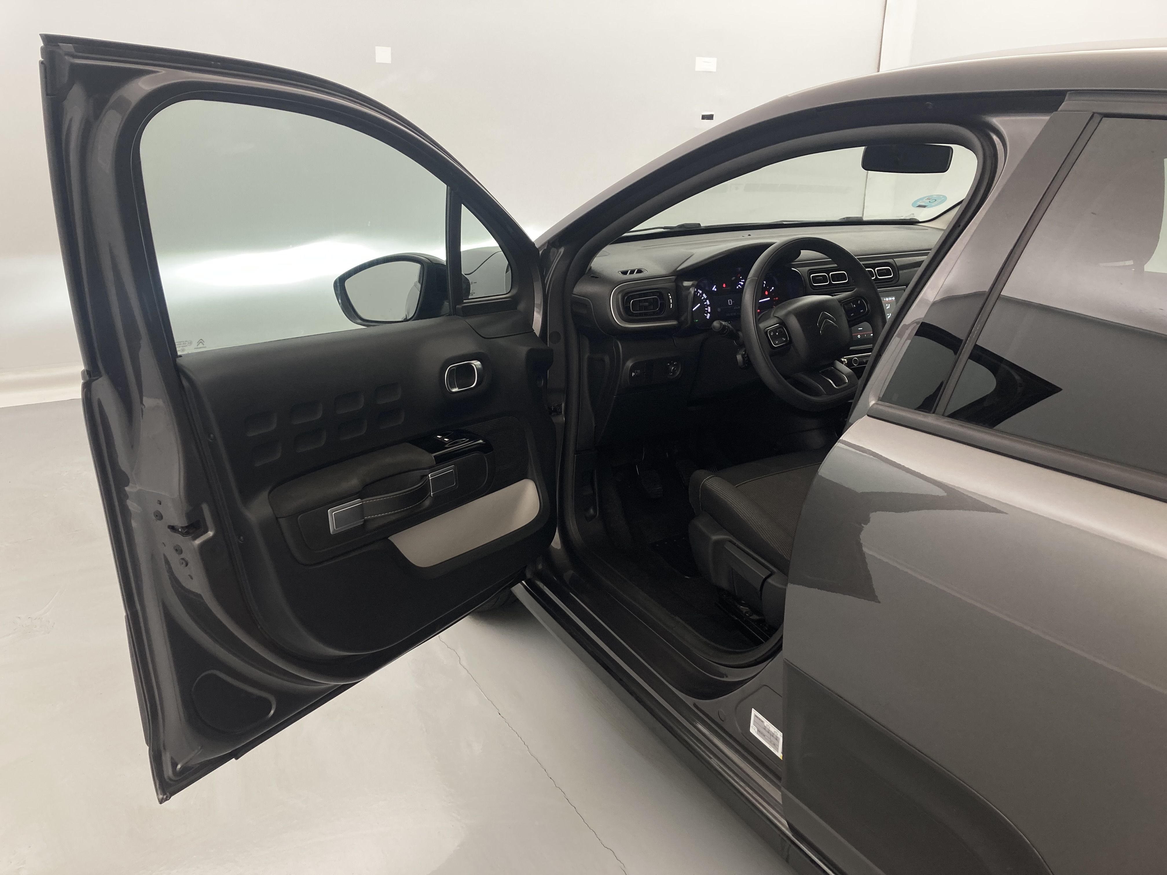 citroen c3 origin max 1.2 PURETECH 83 2024 gris platino 20