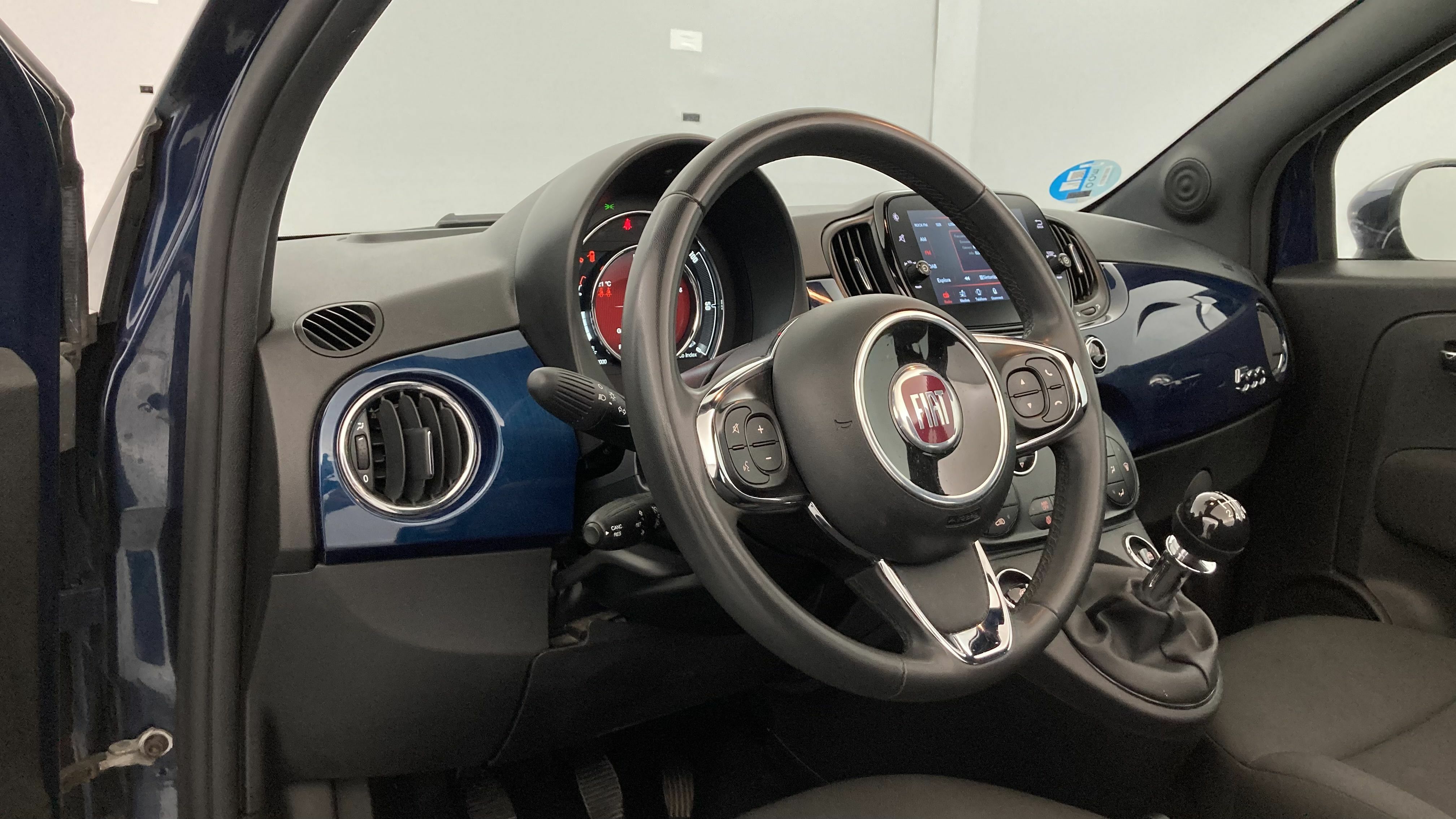 fiat 500c dolcevita 1.0 HYBRID 70 MHEV 2024 azul di pinto di blu 15