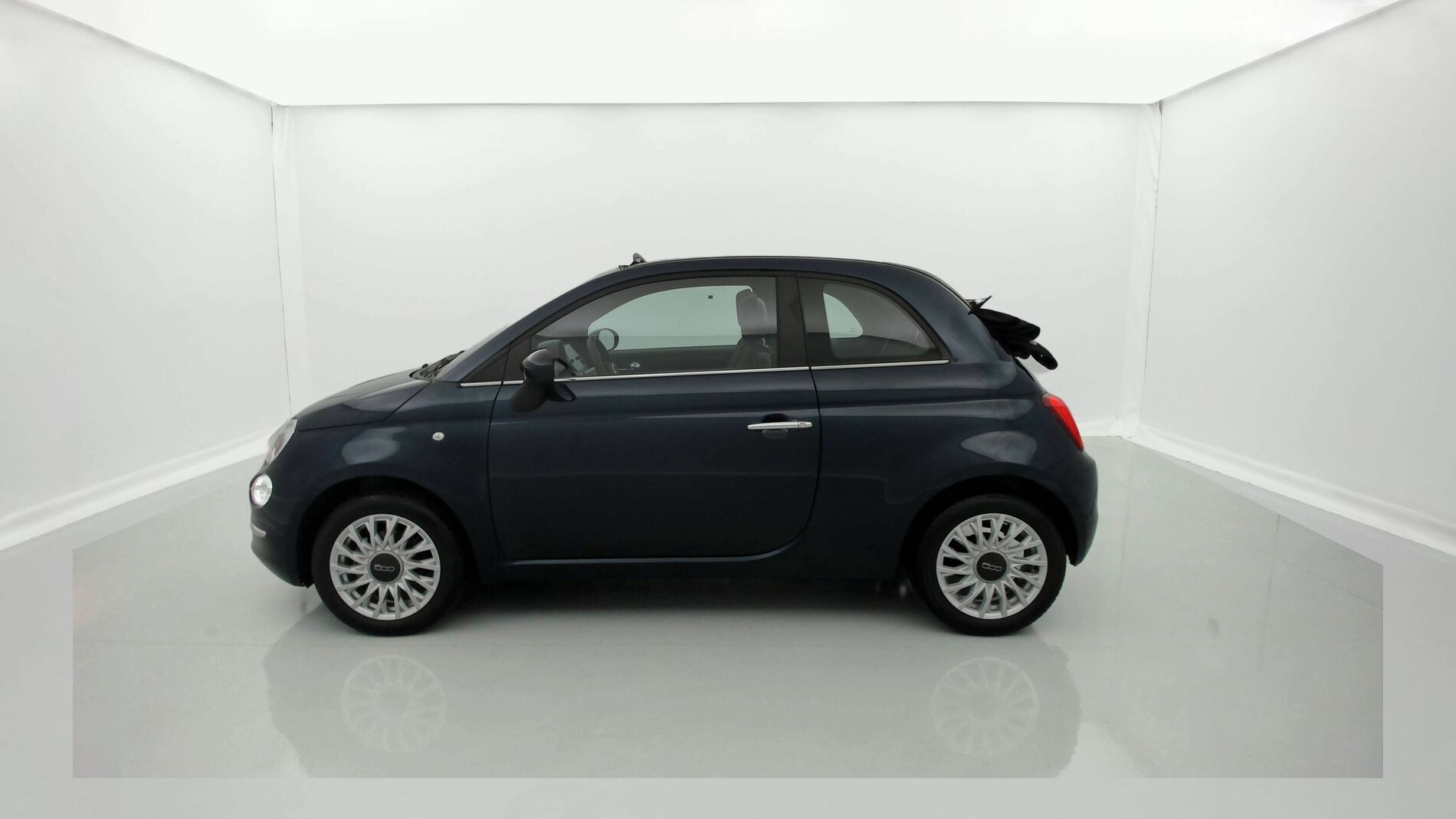 fiat 500c dolcevita 1.0 HYBRID 70 MHEV 2024 azul di pinto di blu 3