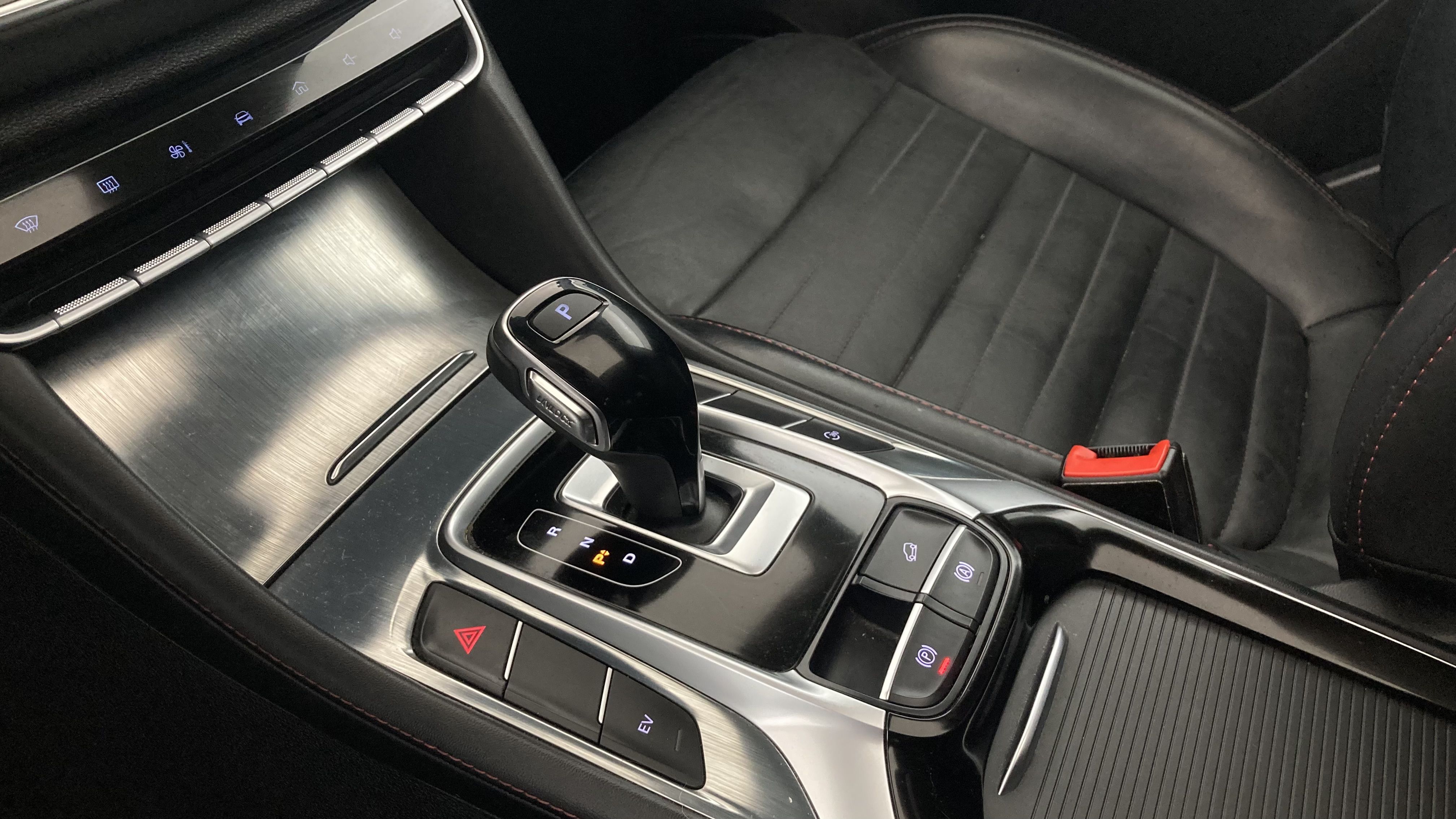 mg ehs phev luxury 1.5 T-GDI 258 PHEV 2023 black 12