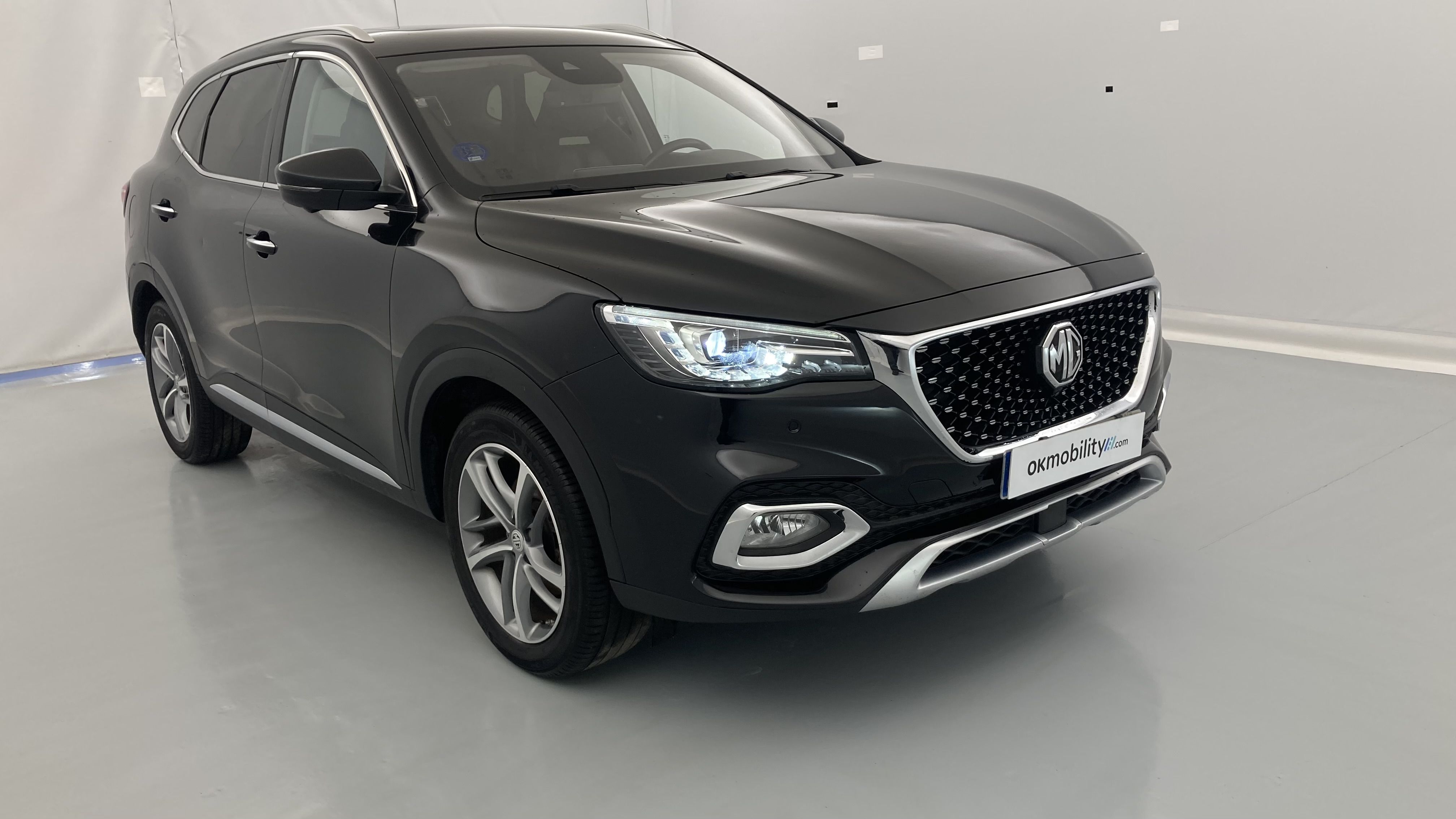 mg ehs phev luxury 1.5 T-GDI 258 PHEV 2023 black 24