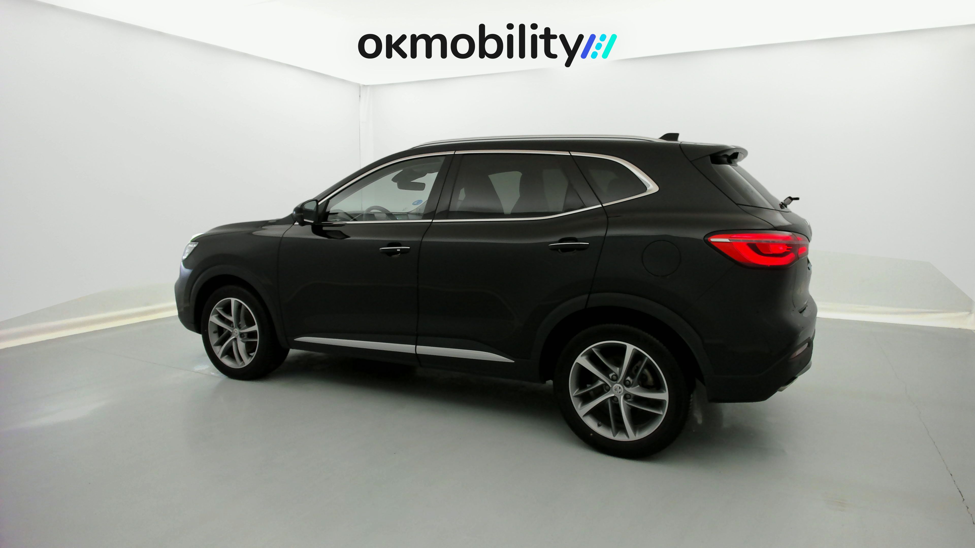 mg ehs phev luxury 1.5 T-GDI 258 PHEV 2023 black 8