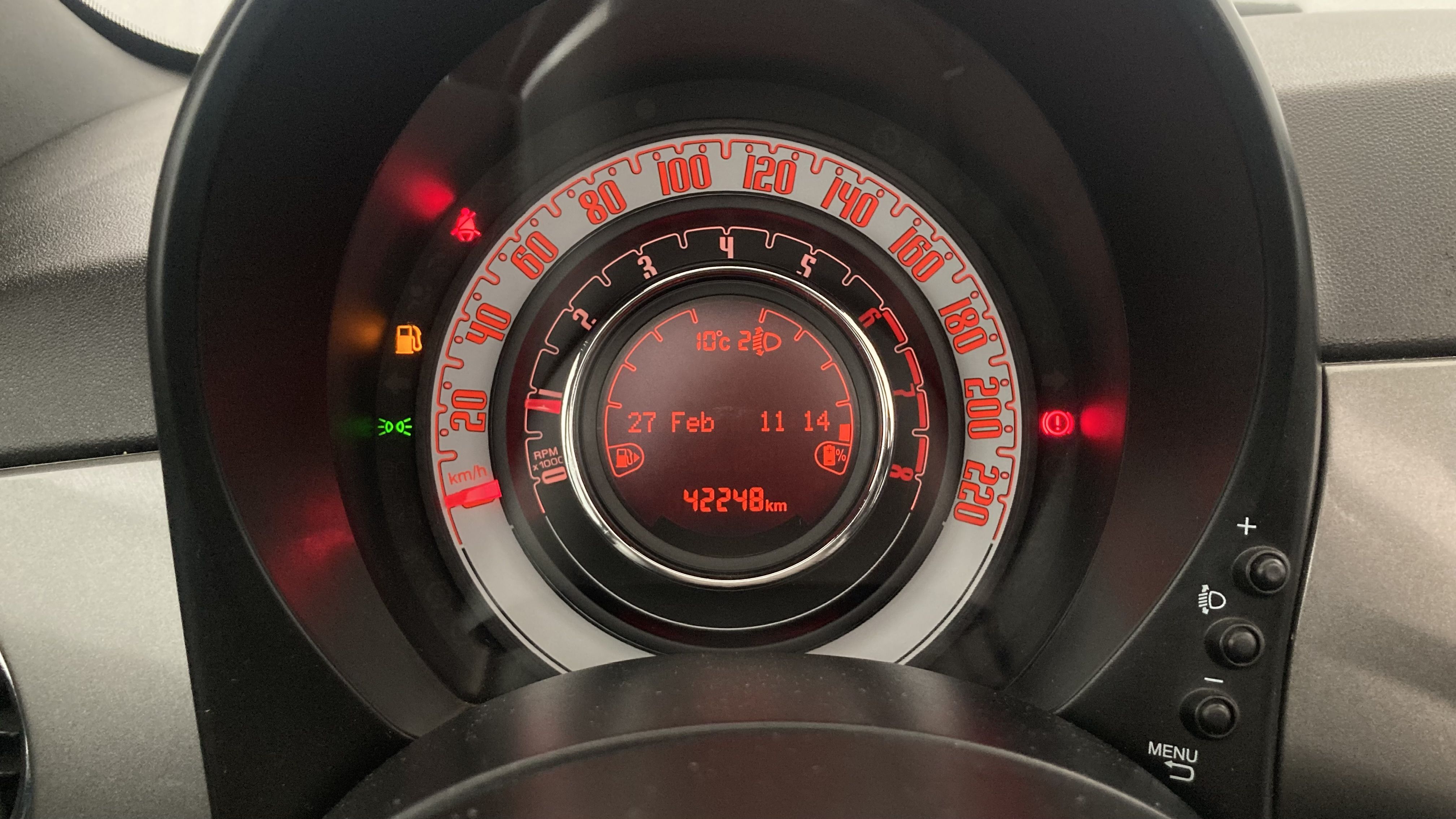 fiat 500c dolcevita 1.0 HYBRID 70 MHEV 2022 gris pompei / negro 13