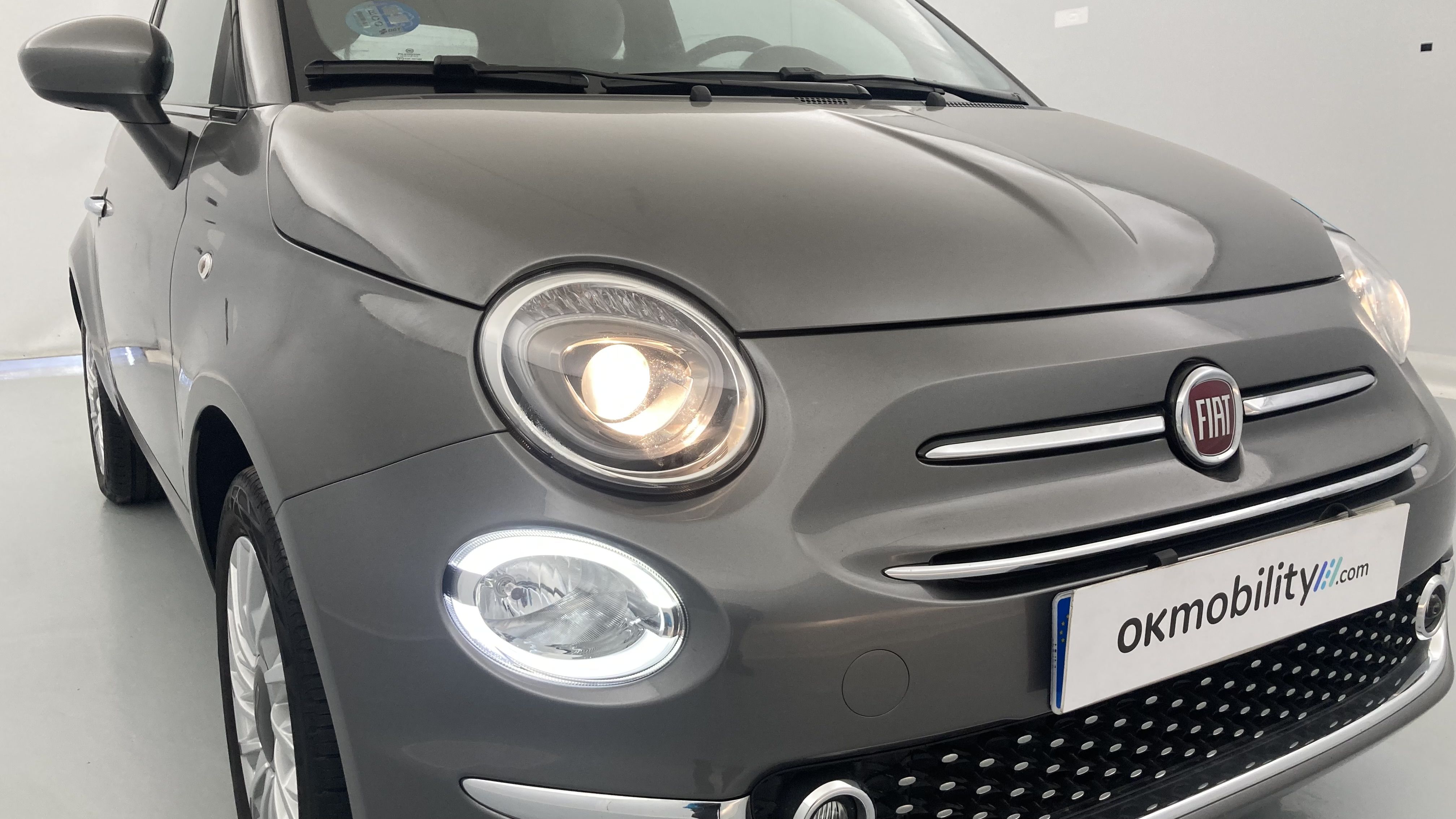 fiat 500c dolcevita 1.0 HYBRID 70 MHEV 2022 gris pompei / negro 14