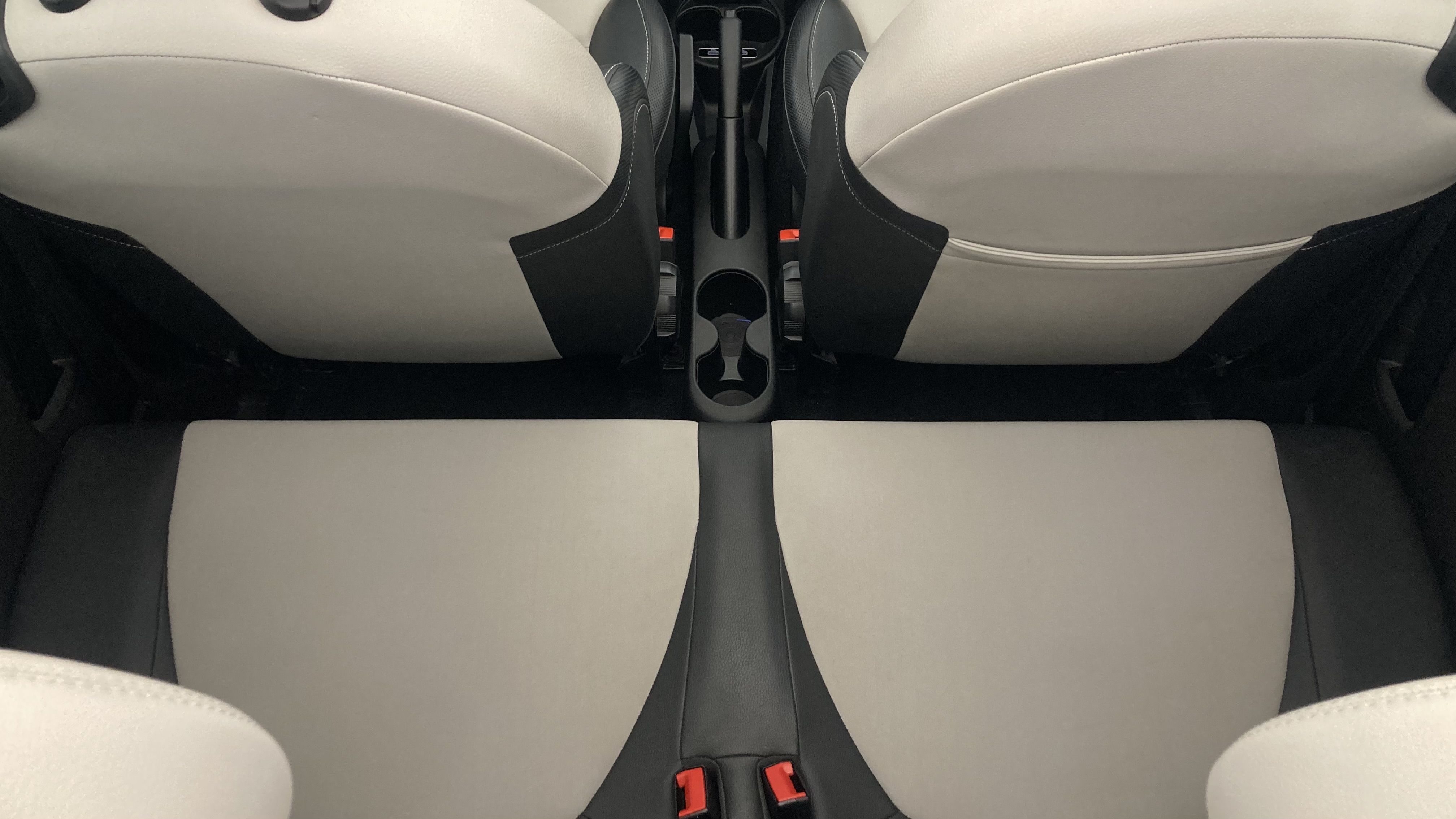 fiat 500c dolcevita 1.0 HYBRID 70 MHEV 2022 gris pompei / negro 16