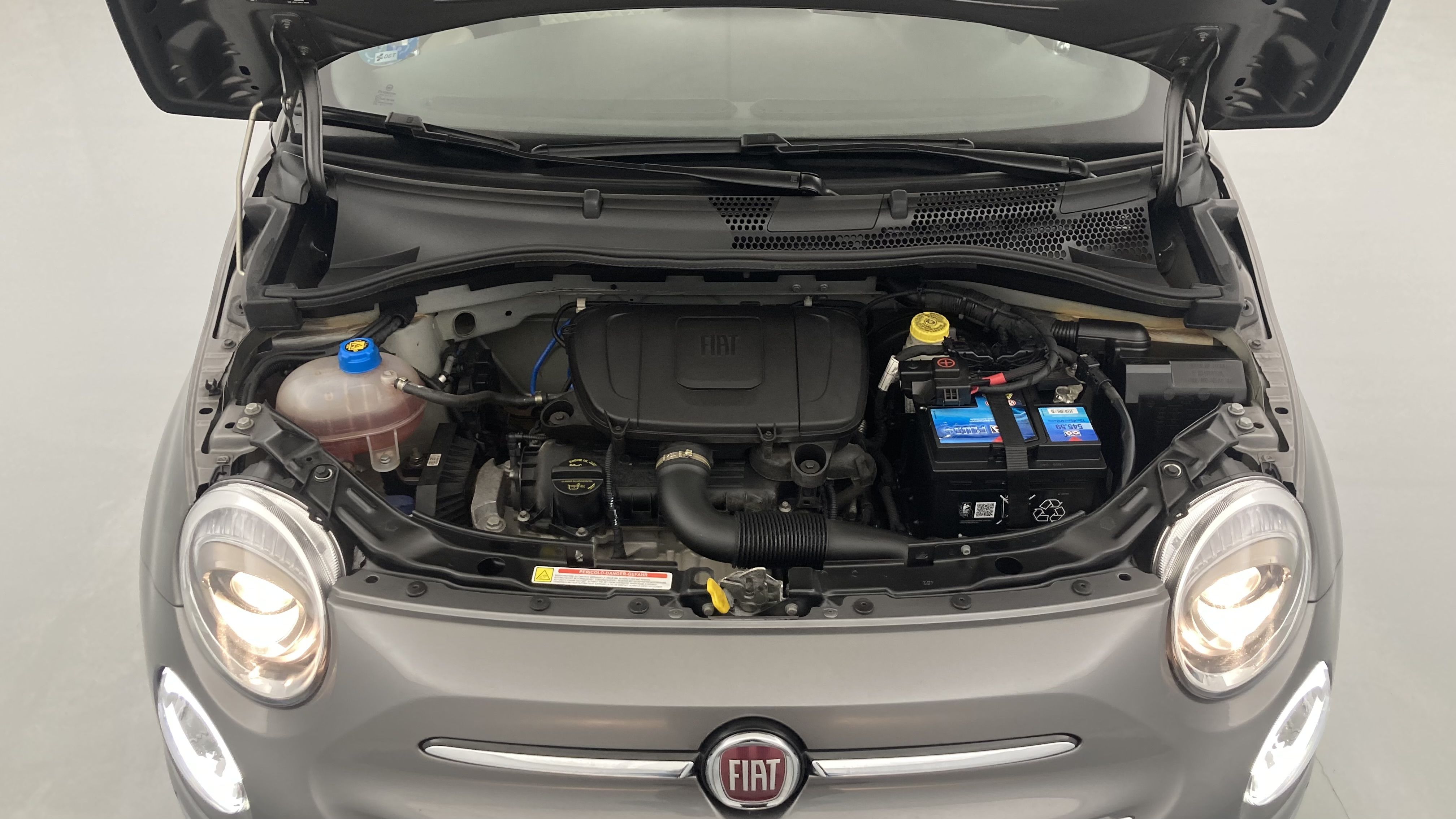 fiat 500c dolcevita 1.0 HYBRID 70 MHEV 2022 gris pompei / negro 23