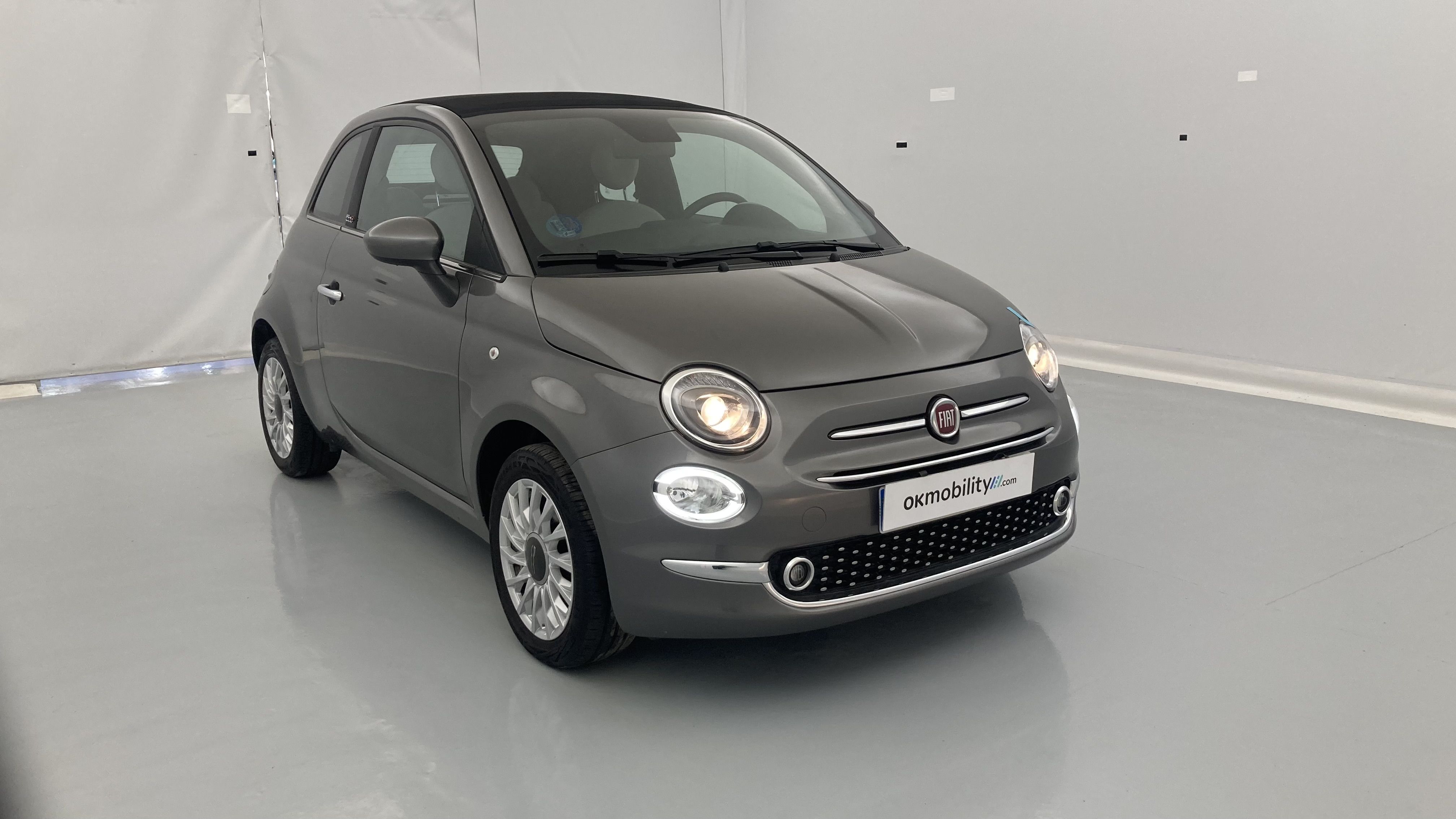 fiat 500c dolcevita 1.0 HYBRID 70 MHEV 2022 gris pompei / negro 24