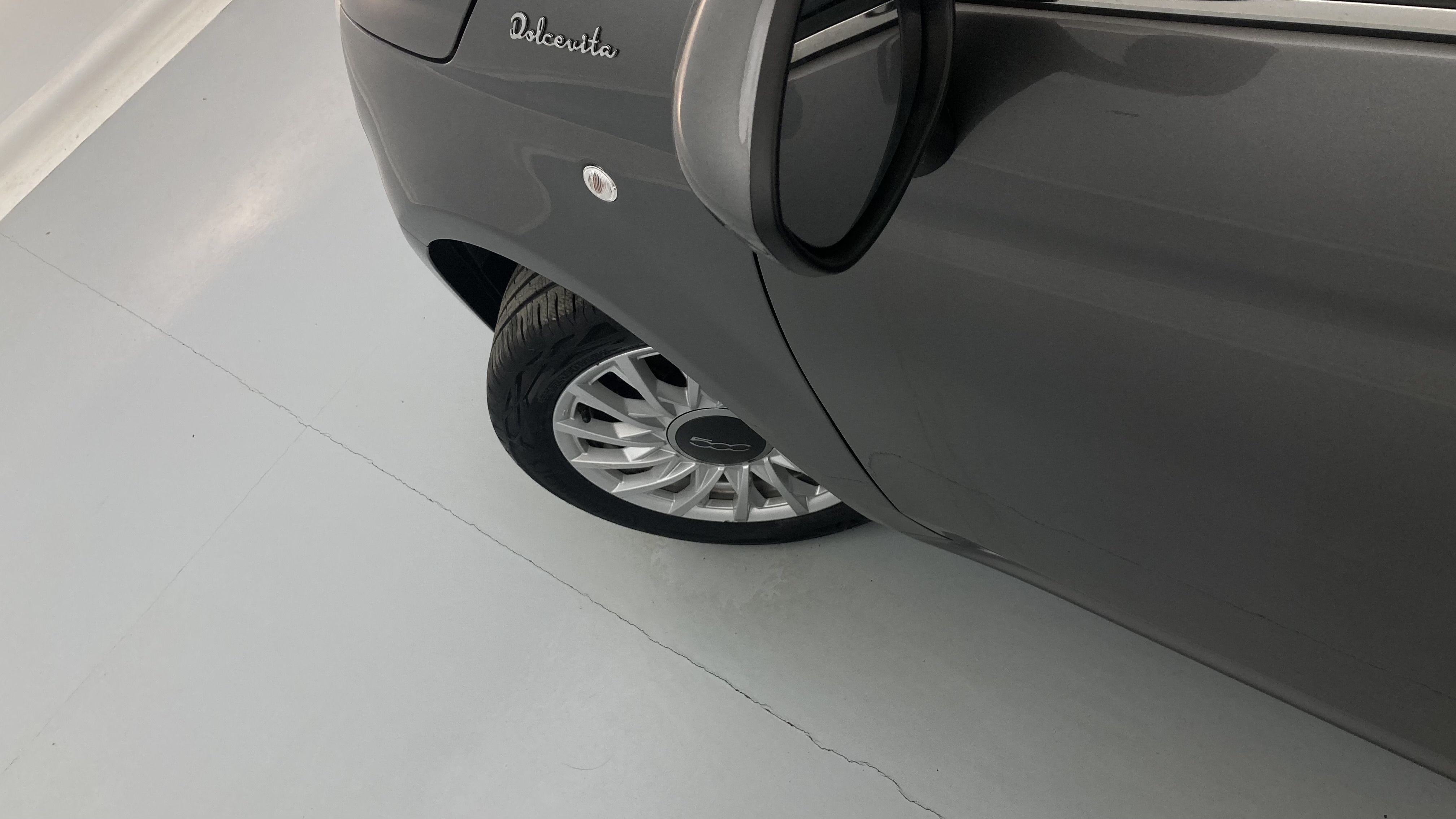 fiat 500c dolcevita 1.0 HYBRID 70 MHEV 2022 gris pompei / negro 36