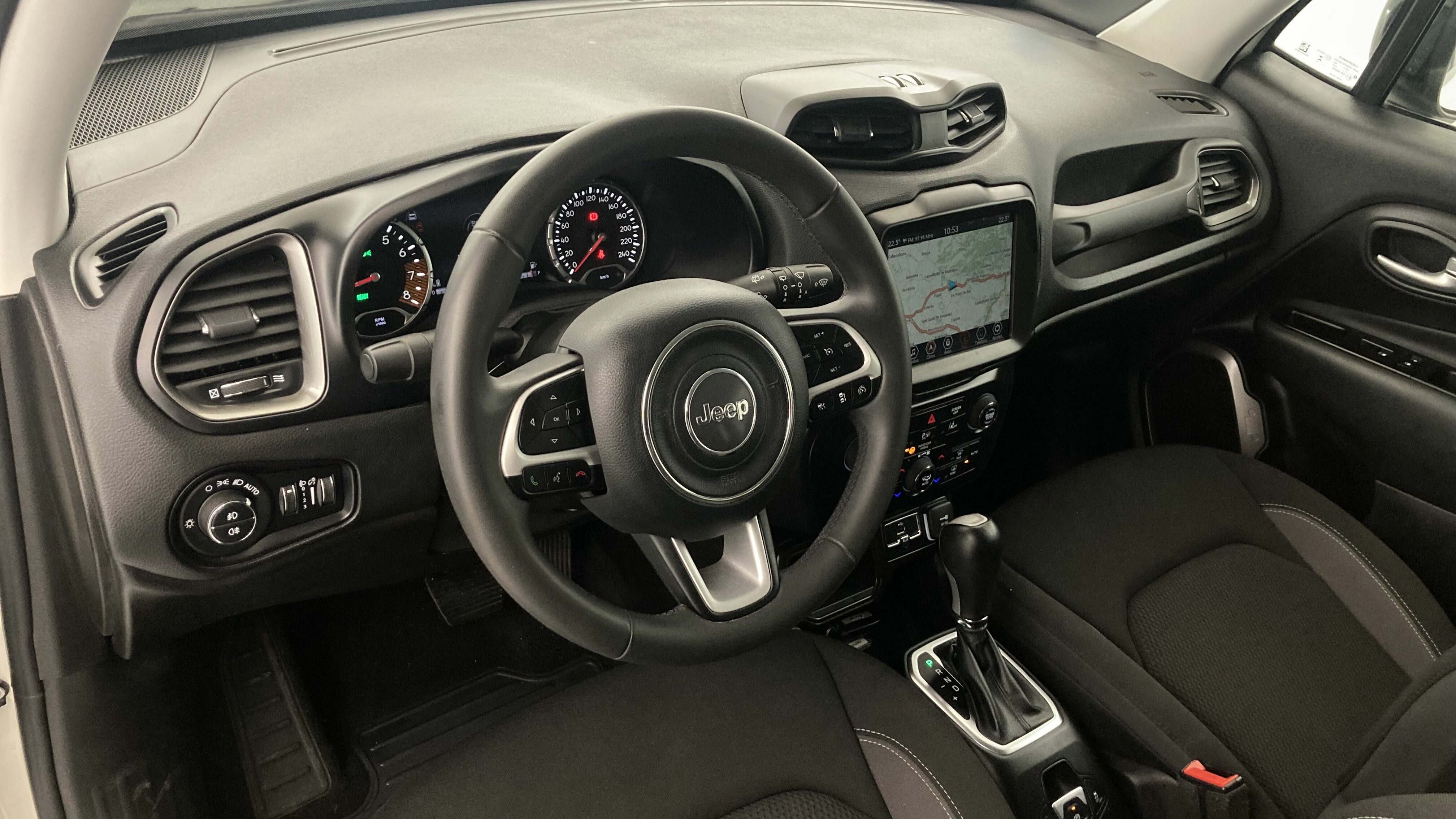 jeep renegade limited 1.5 TURBO 130 DCT 2023 blanco alpine 15