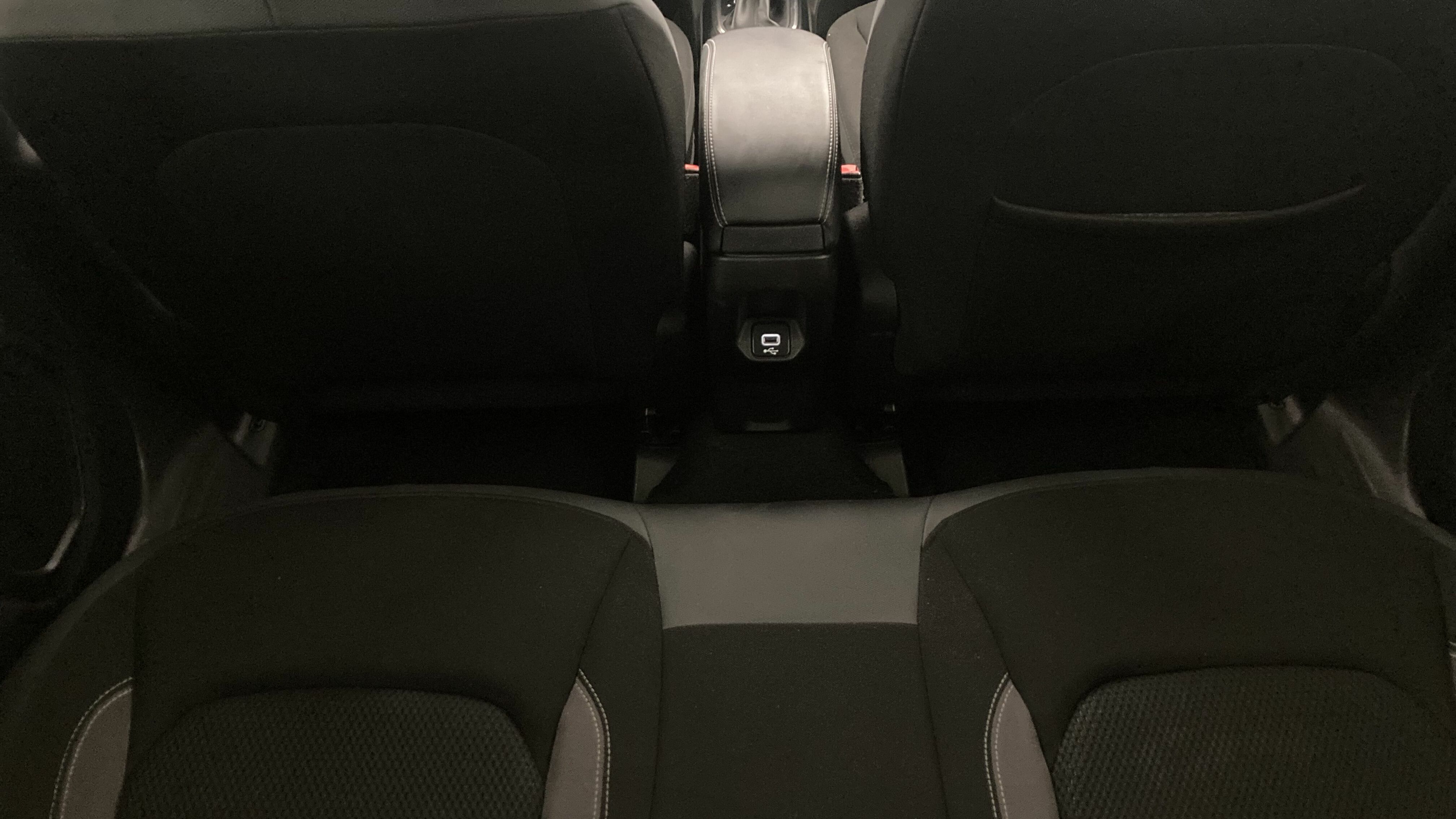 jeep renegade limited 1.5 TURBO 130 DCT 2023 blanco alpine 22