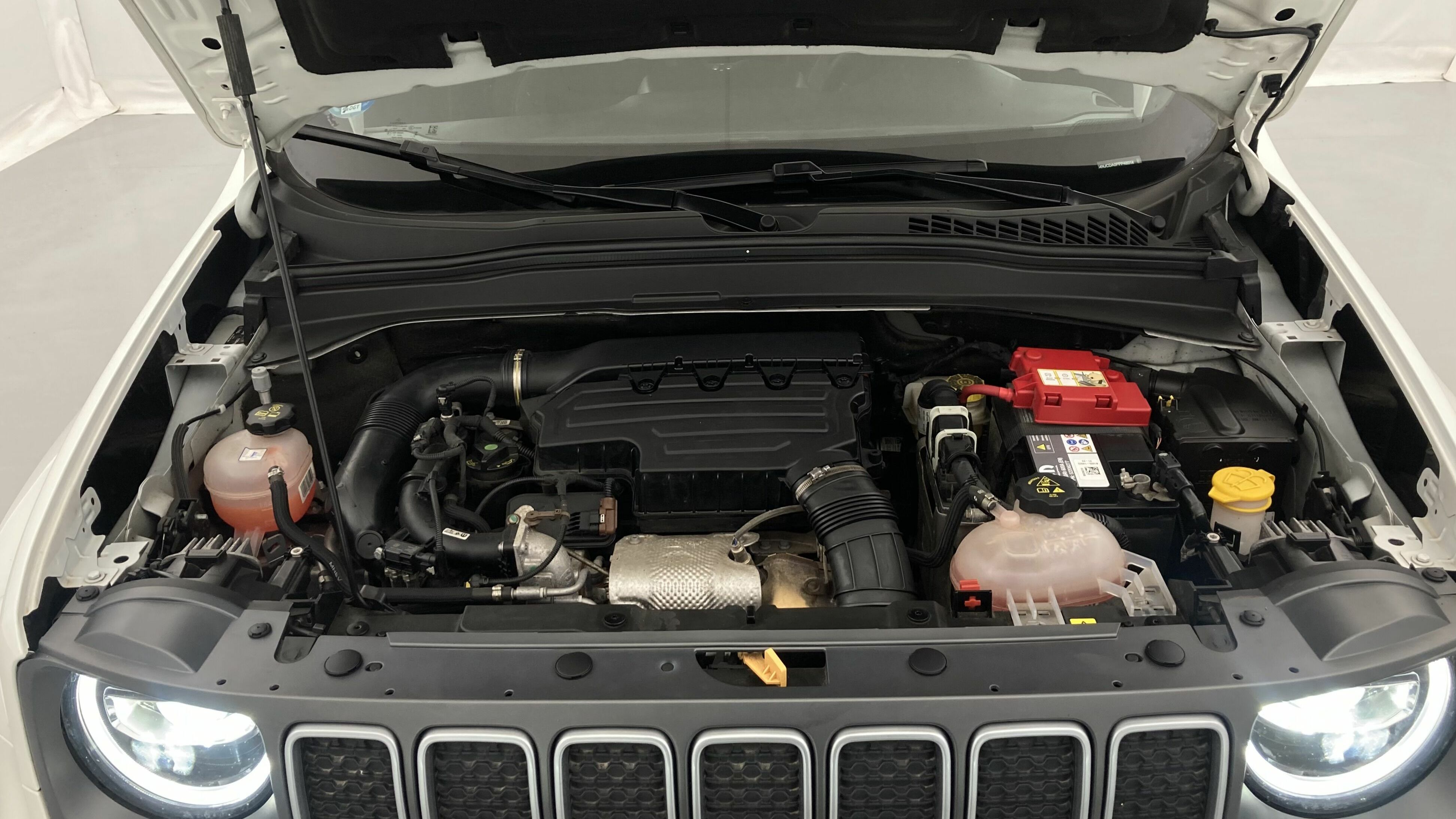 jeep renegade limited 1.5 TURBO 130 DCT 2023 blanco alpine 25