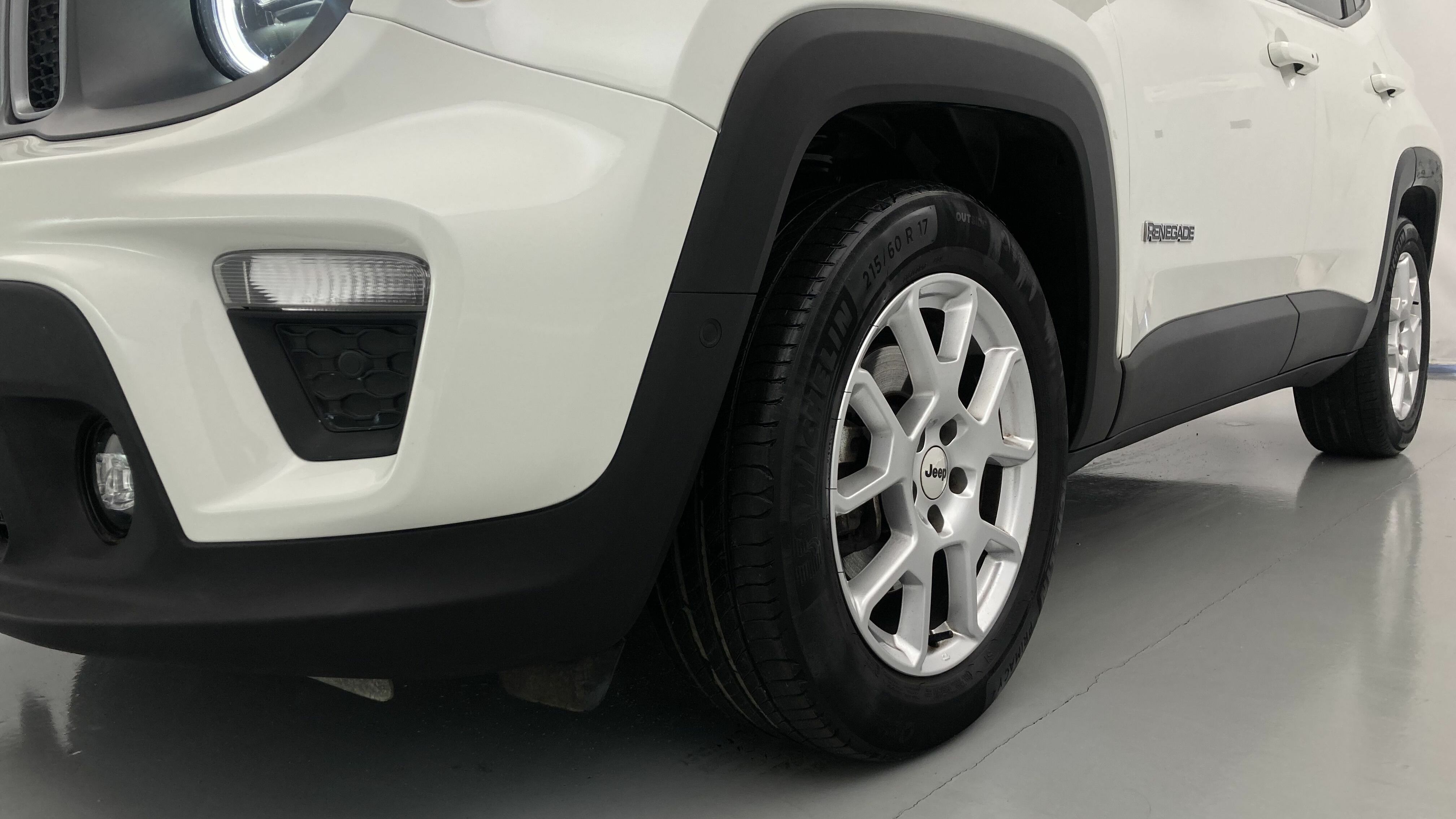 jeep renegade limited 1.5 TURBO 130 DCT 2023 blanco alpine 26