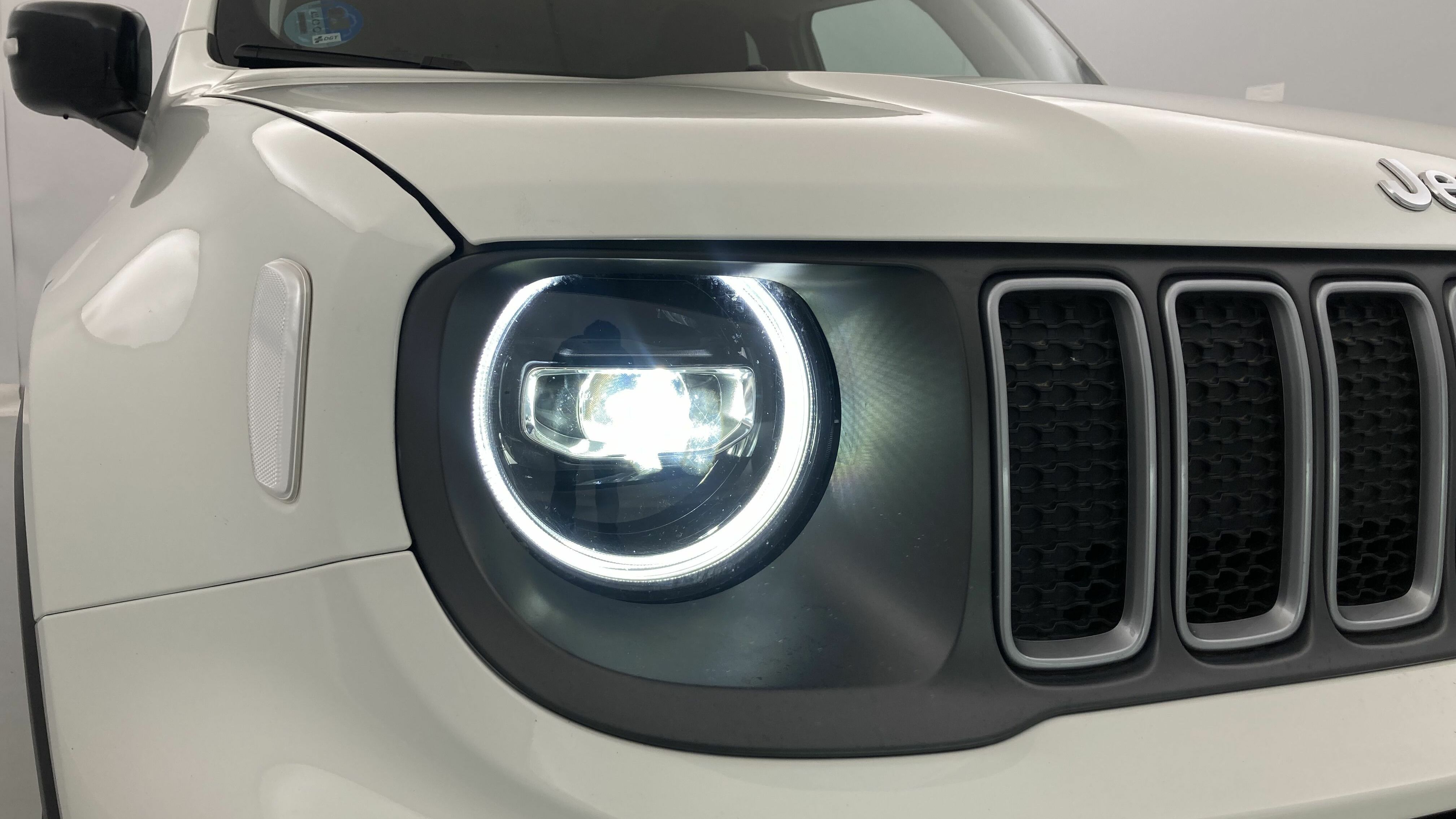 jeep renegade limited 1.5 TURBO 130 DCT 2023 blanco alpine 29