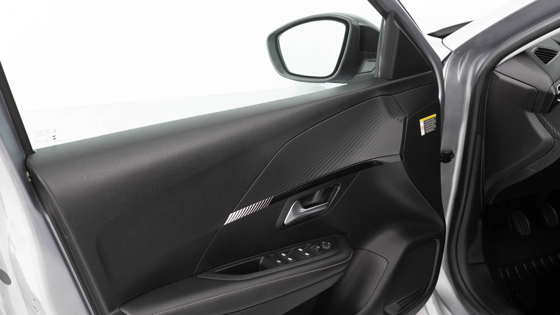 peugeot 208 allure 1.2 PURETECH 100 2024 gris artense 22