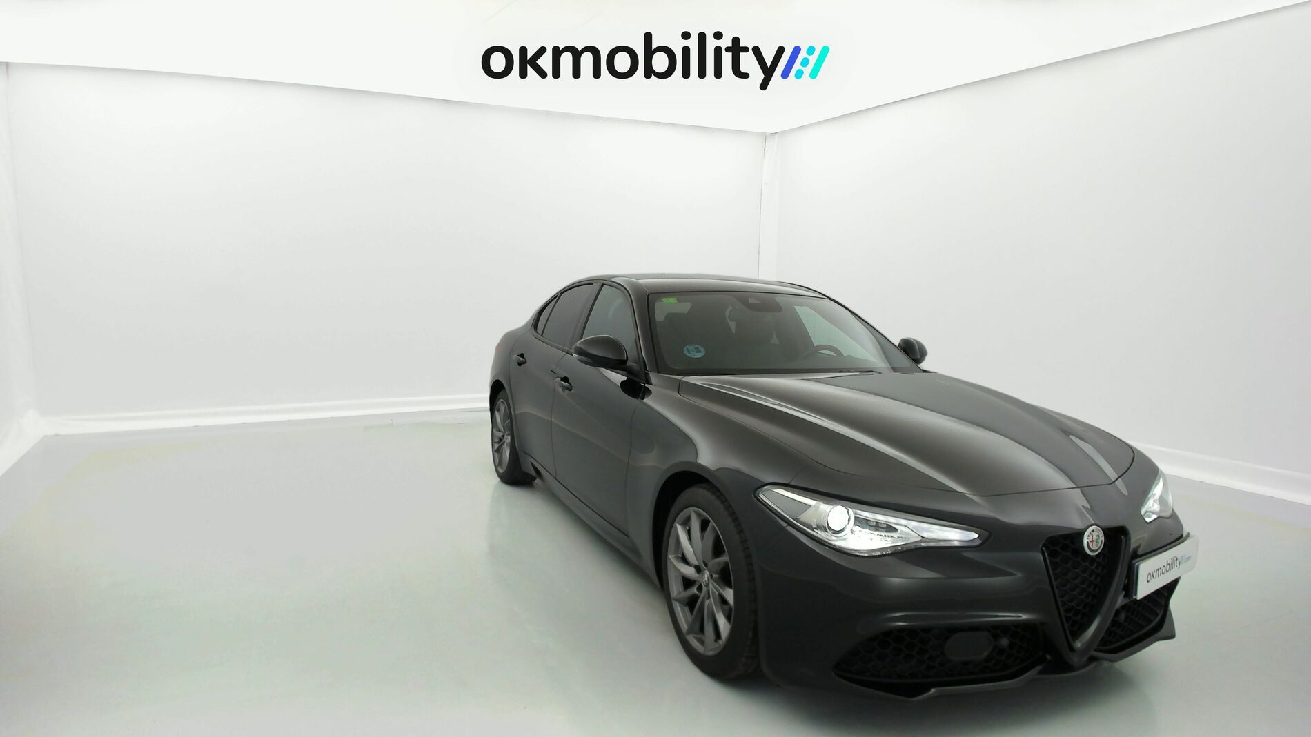 alfa romeo giulia sprint 2.2 JTD 190 RWD CA 2022 negro vulcano 3
