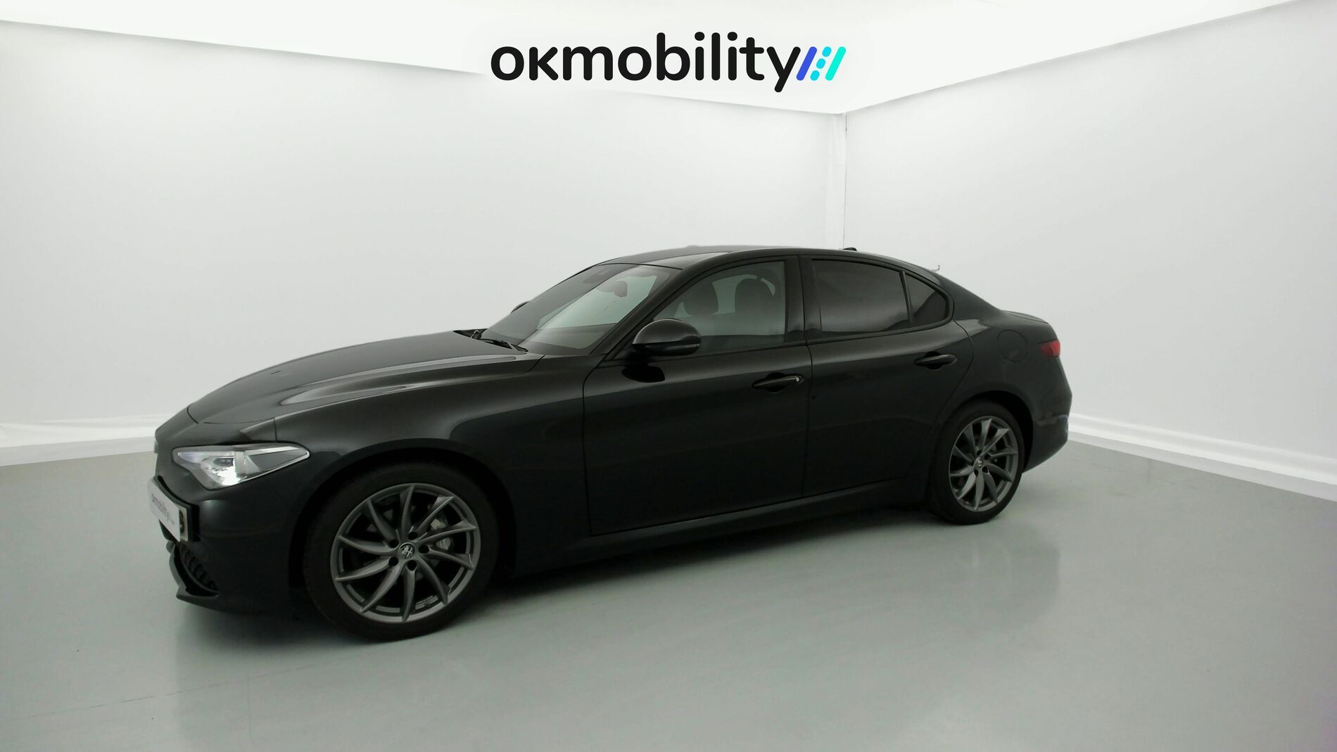 alfa romeo giulia sprint 2.2 JTD 190 RWD CA 2022 negro vulcano 5