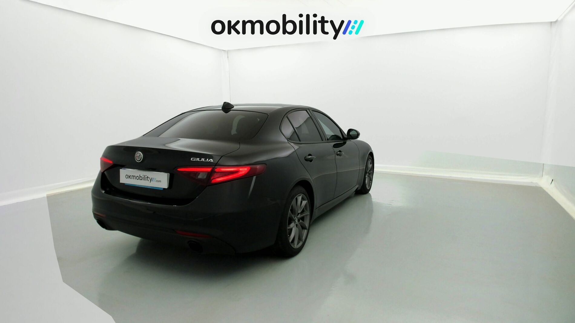 alfa romeo giulia sprint 2.2 JTD 190 RWD CA 2022 negro vulcano 11