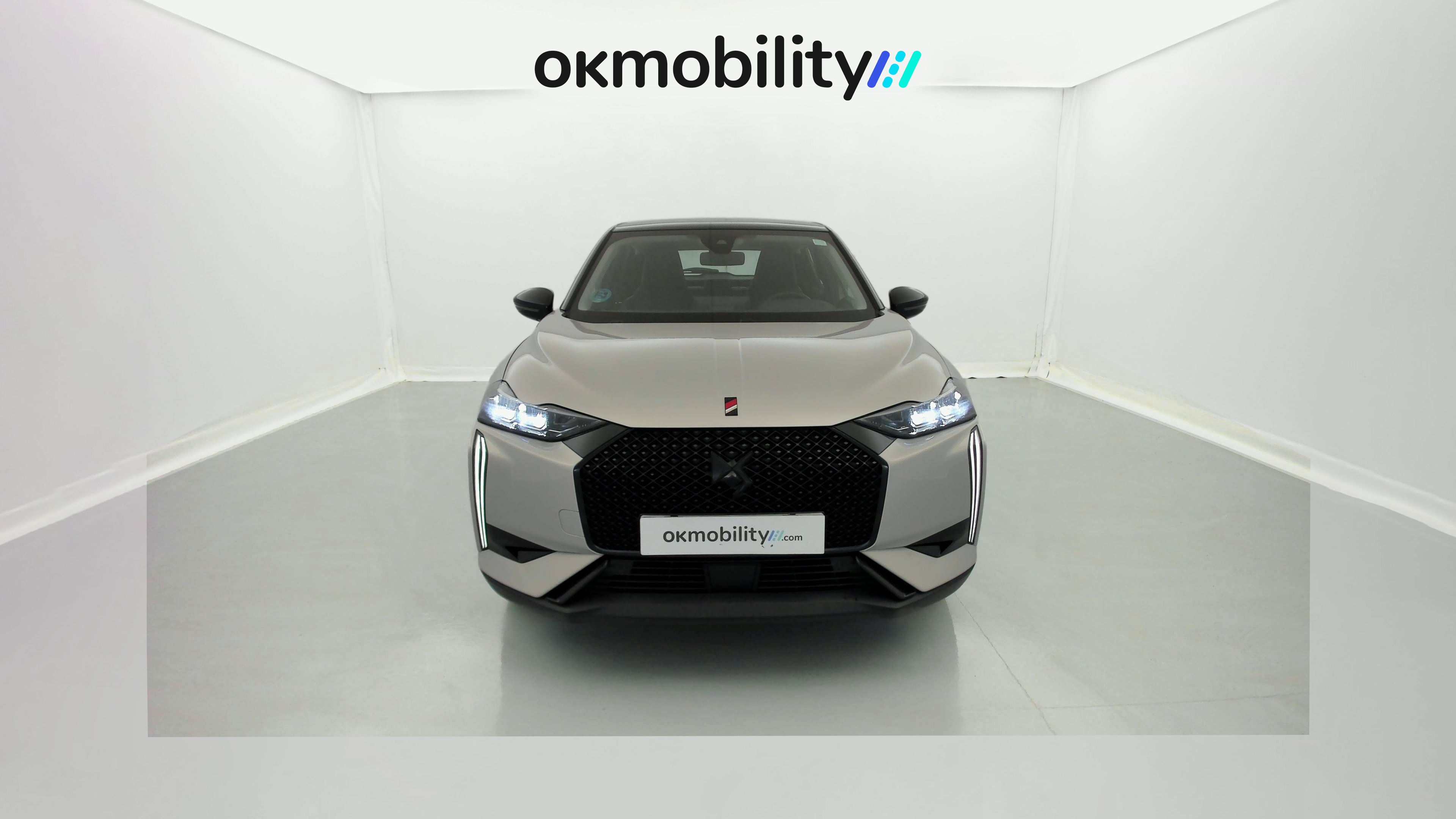 ds ds3 crossback performance line 1.5 BLUEHDI 130 EAT 2023 crystal pearl 1