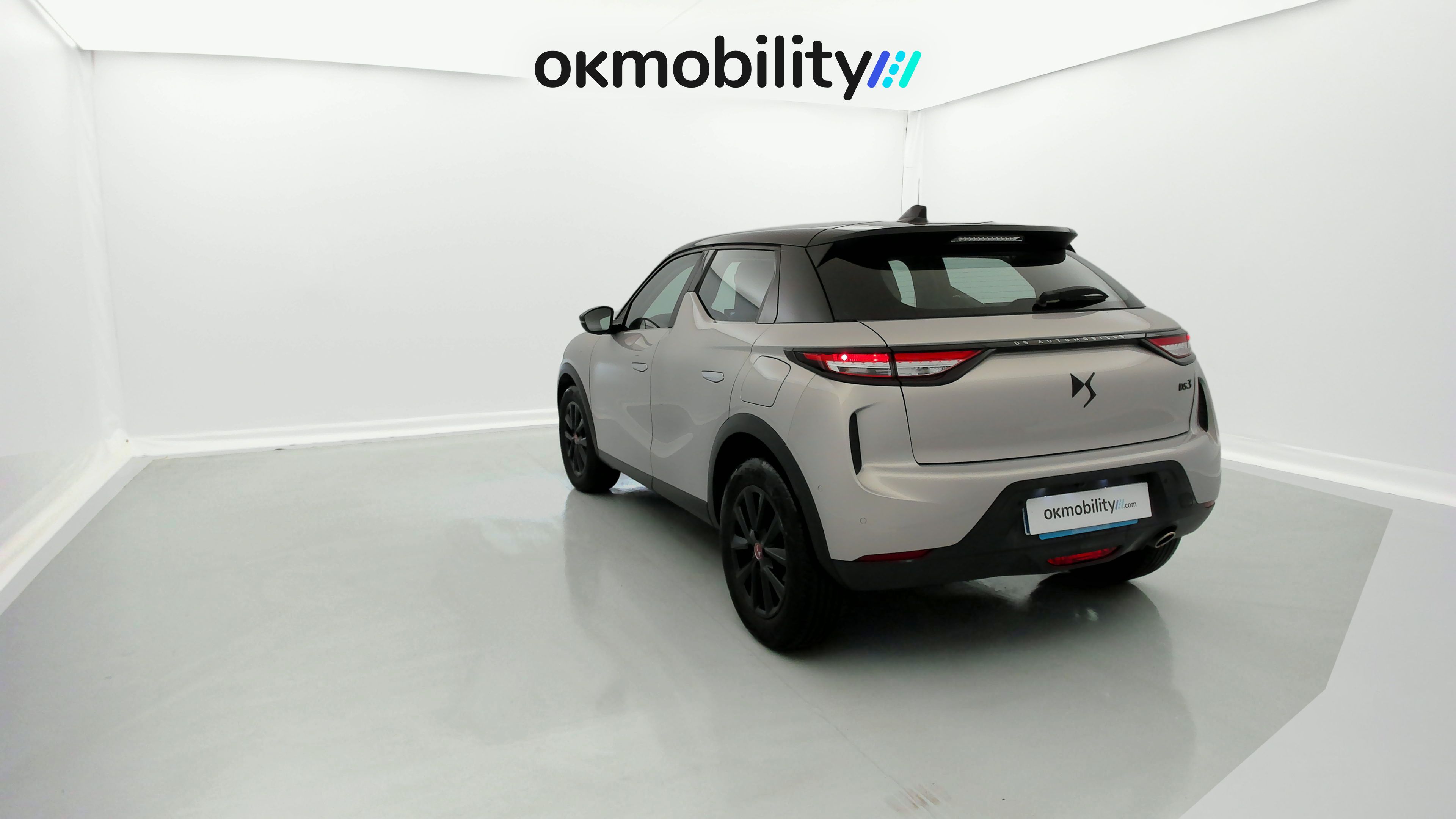 ds ds3 crossback performance line 1.5 BLUEHDI 130 EAT 2023 crystal pearl 11