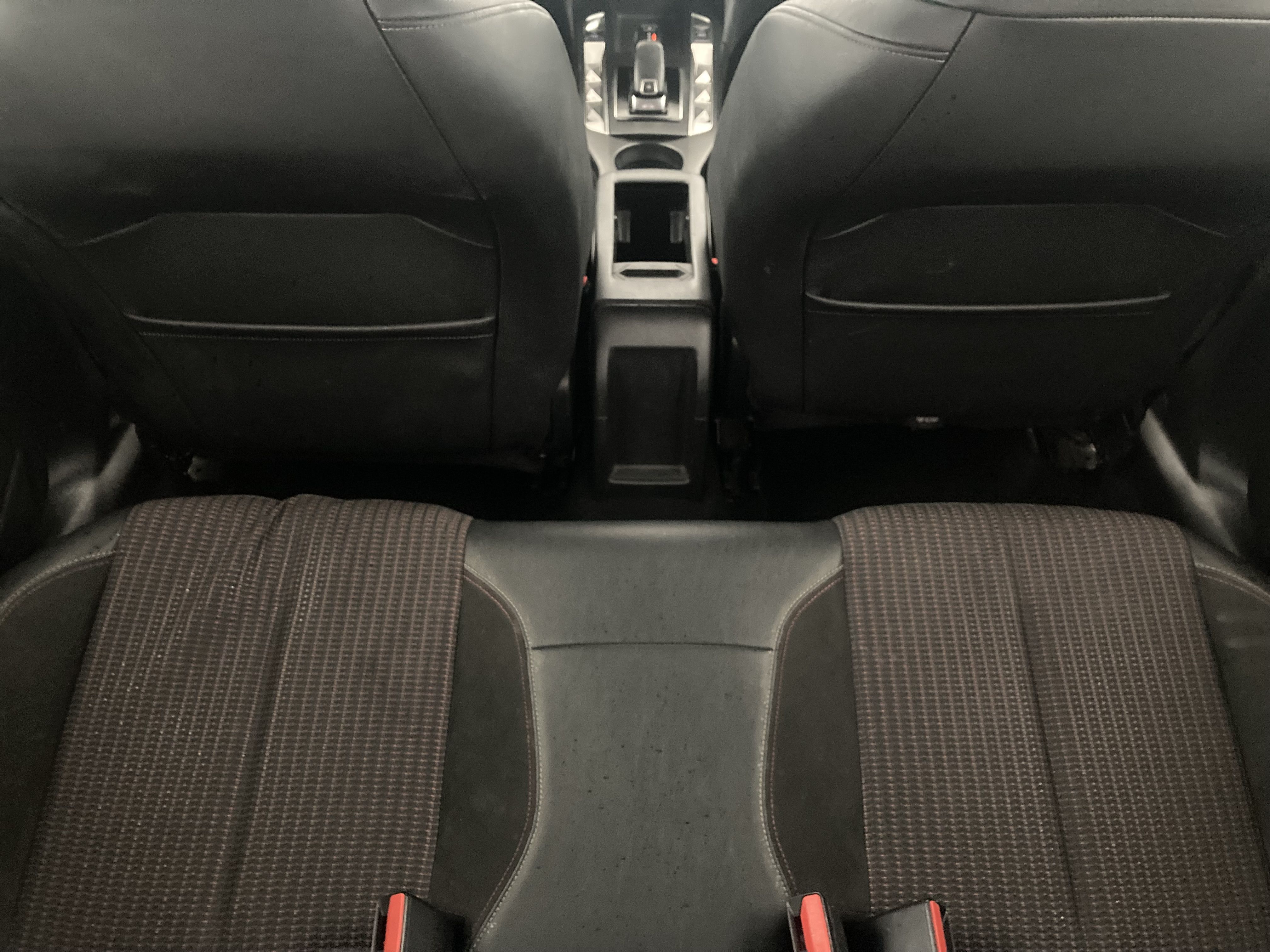 ds ds3 crossback performance line 1.5 BLUEHDI 130 EAT 2023 crystal pearl 18