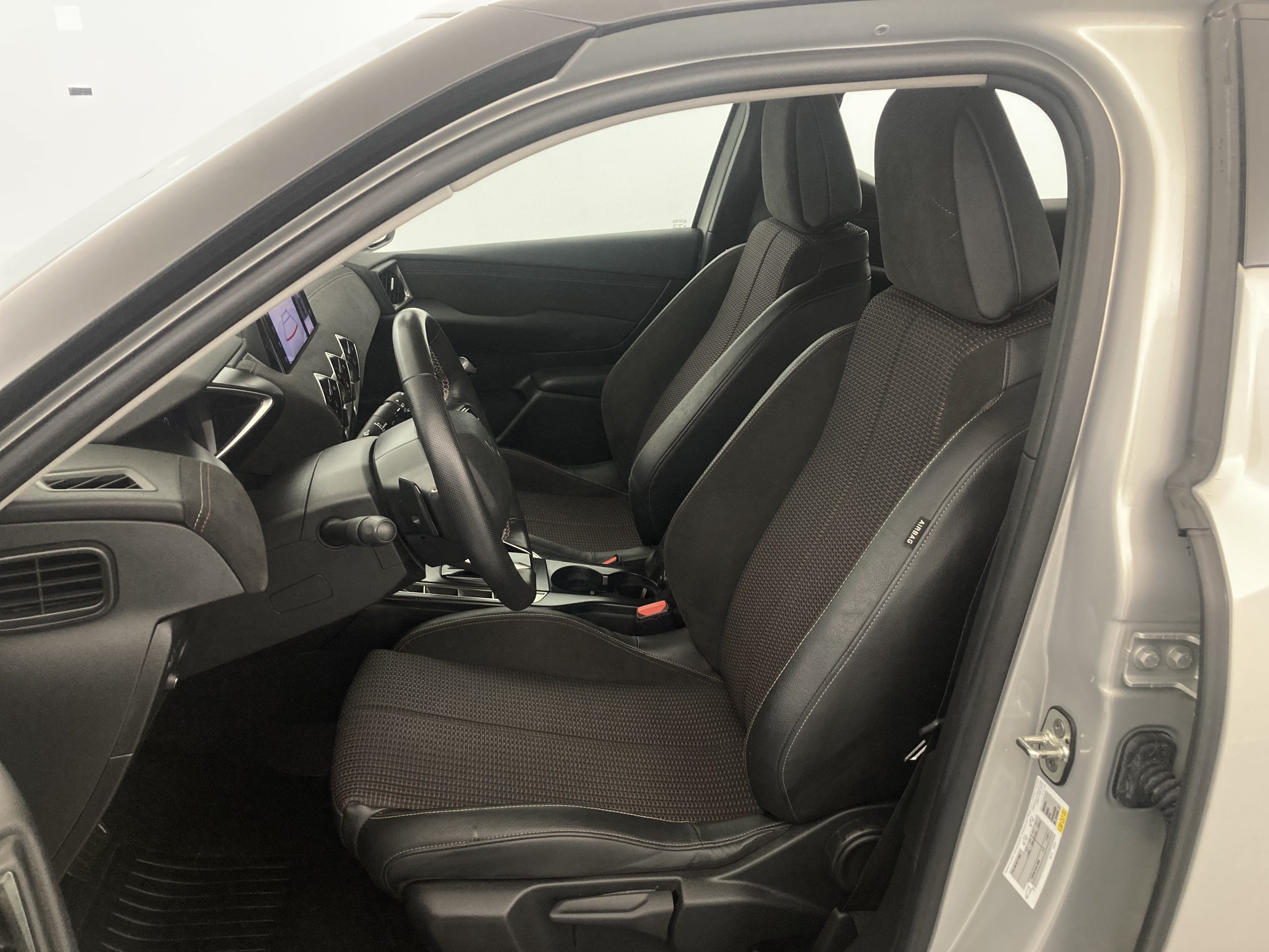 ds ds3 crossback performance line 1.5 BLUEHDI 130 EAT 2023 crystal pearl 19