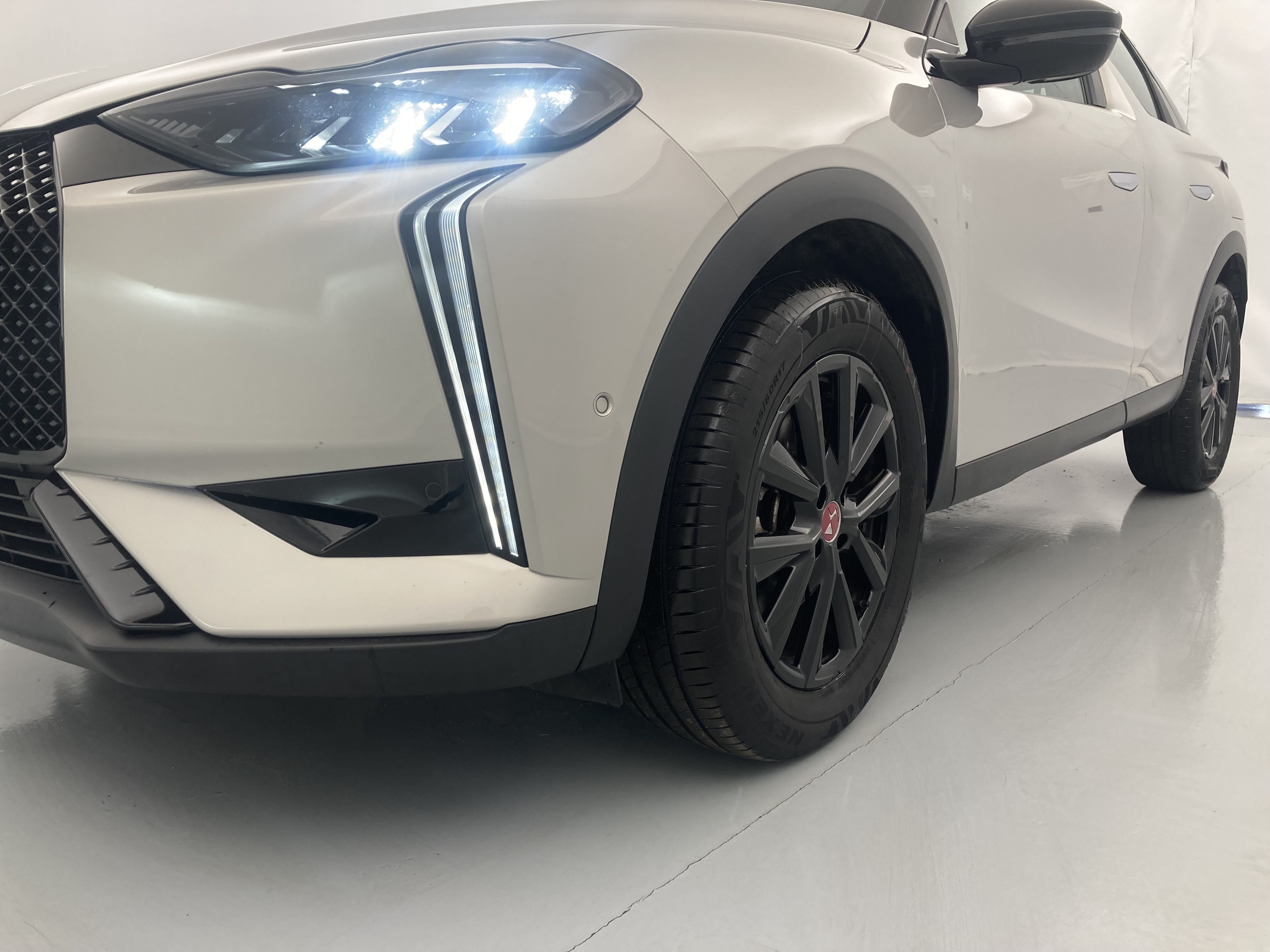 ds ds3 crossback performance line 1.5 BLUEHDI 130 EAT 2023 crystal pearl 28