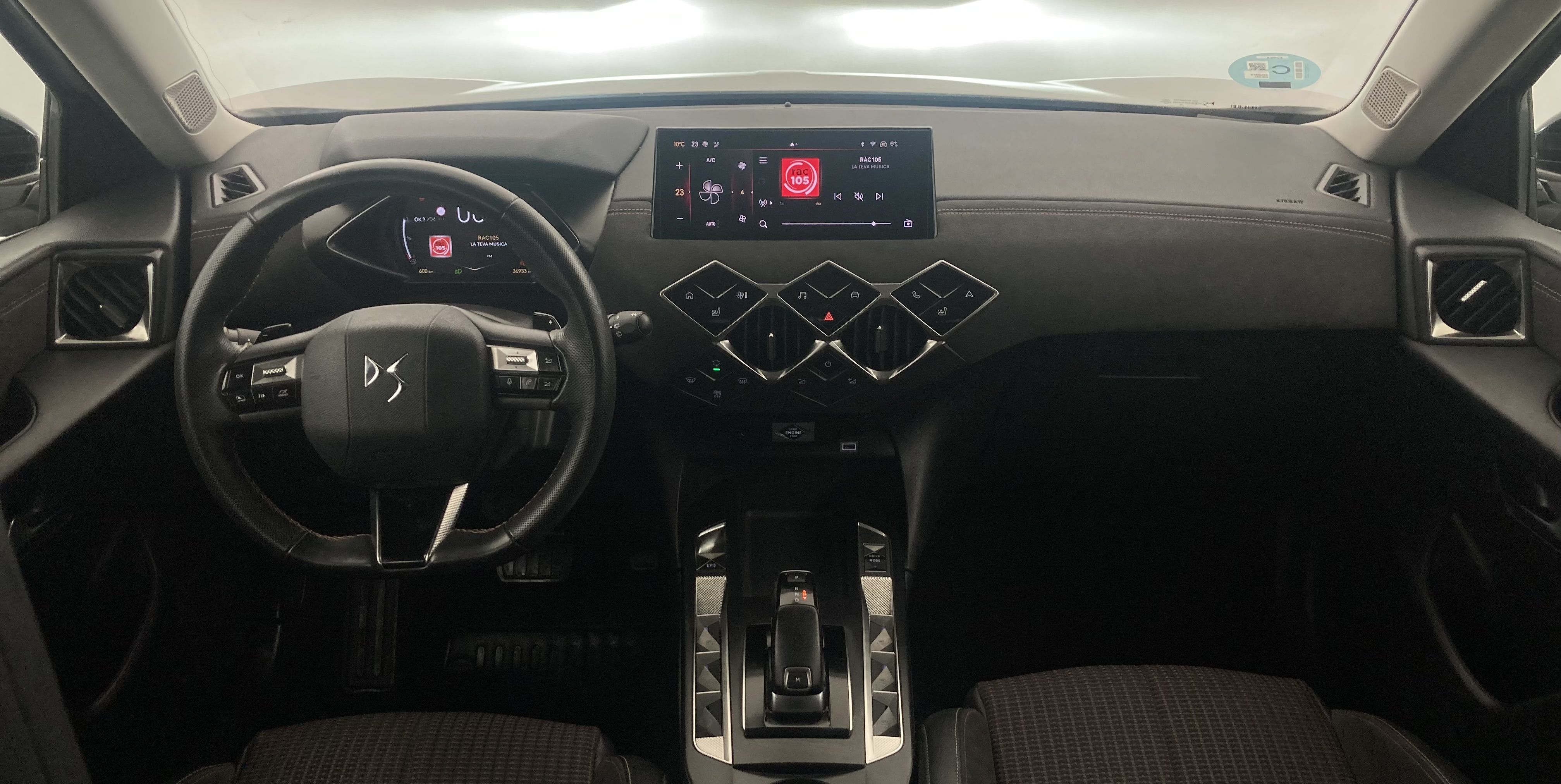 ds ds3 crossback performance line 1.5 BLUEHDI 130 EAT 2023 crystal pearl 30