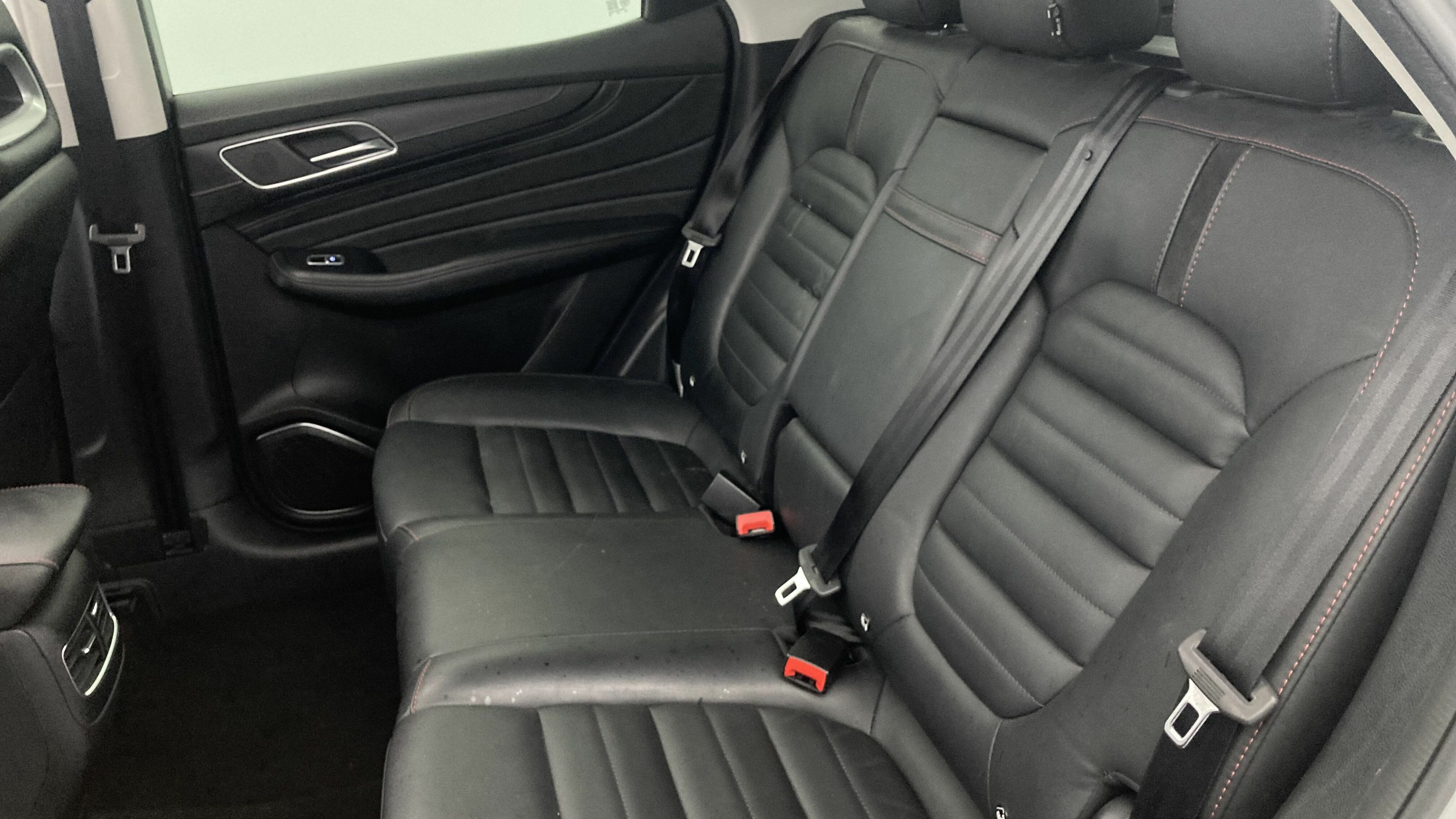 mg hs luxury 1.5 T-GDI 162 AT 2023 medal silver 21