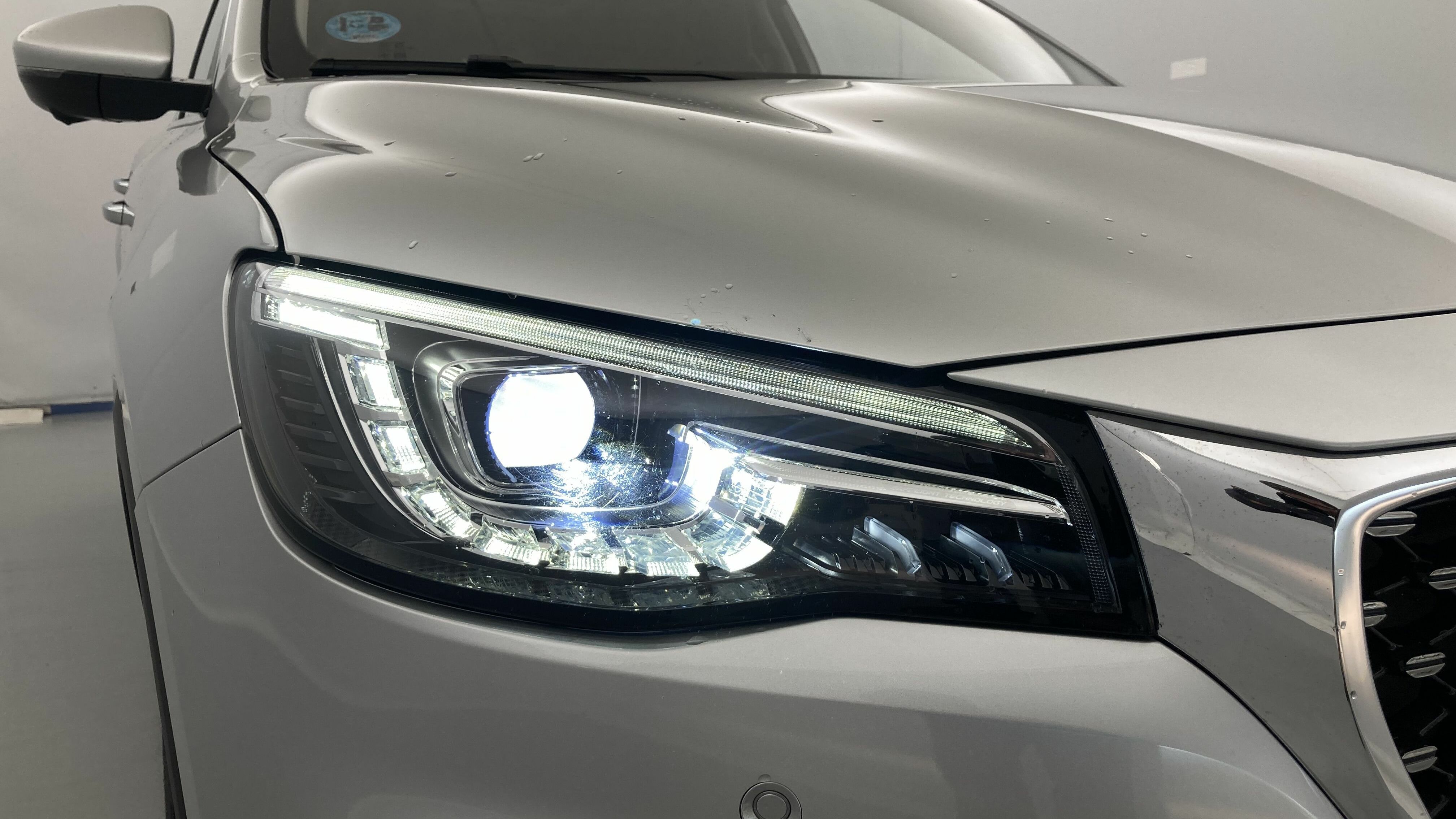 mg hs luxury 1.5 T-GDI 162 AT 2023 medal silver 29