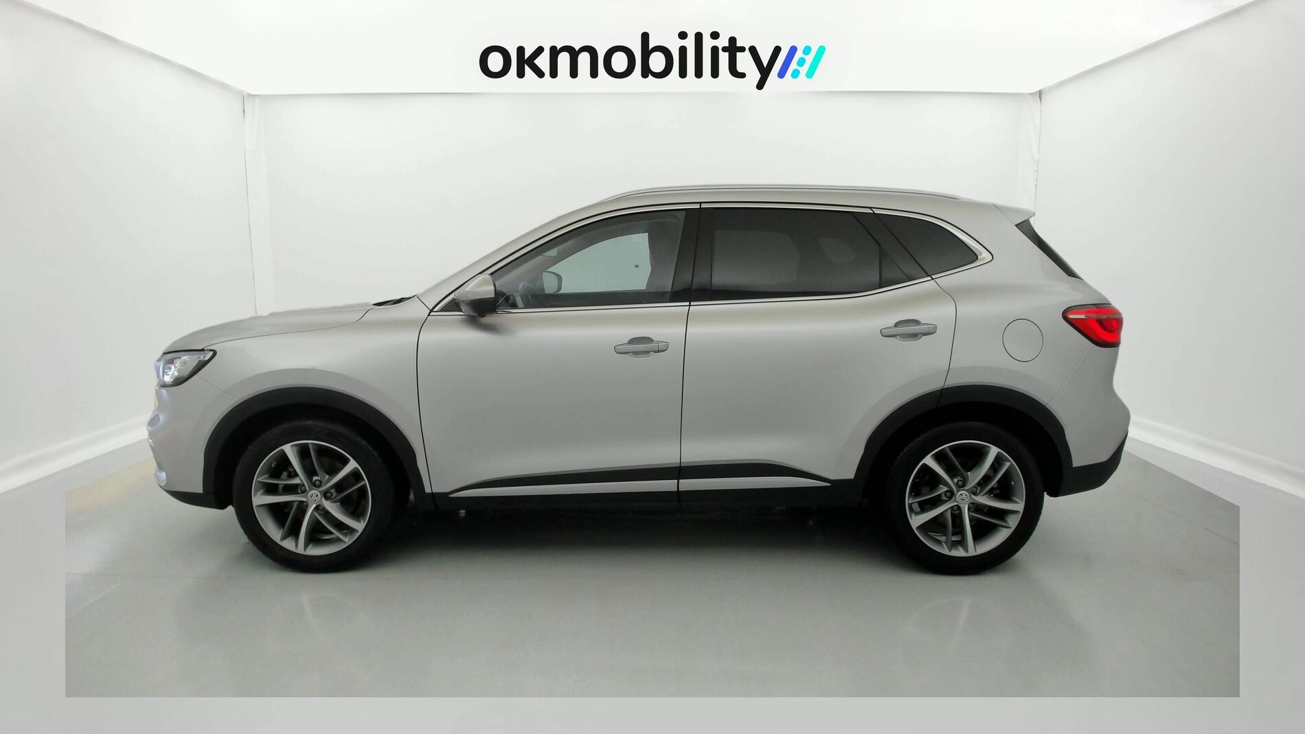 mg hs luxury 1.5 T-GDI 162 AT 2023 medal silver 7